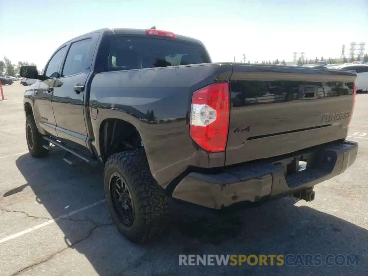 3 Photograph of a damaged car 5TFDY5F19MX991526 TOYOTA TUNDRA 2021