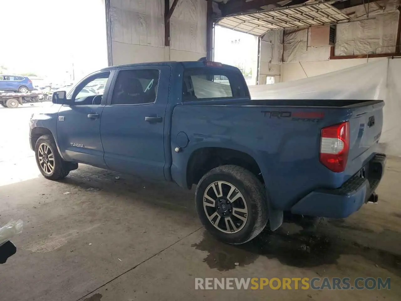 2 Photograph of a damaged car 5TFDY5F1XMX014301 TOYOTA TUNDRA 2021