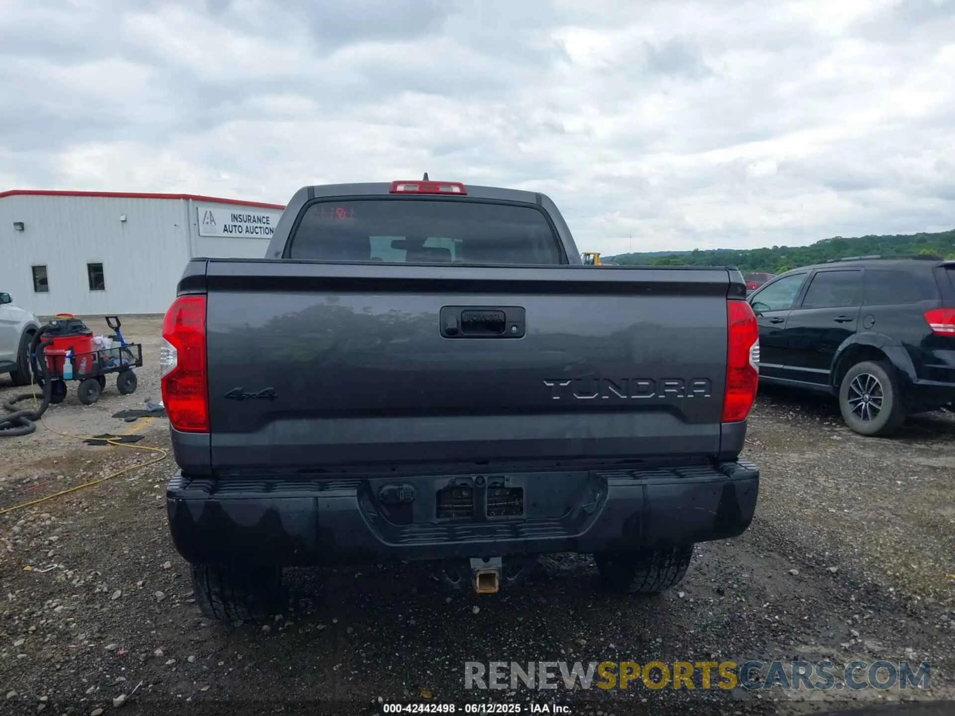 16 Photograph of a damaged car 5TFDY5F1XMX025833 TOYOTA TUNDRA 2021