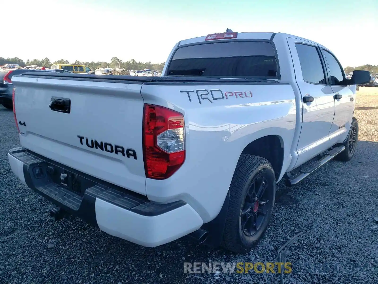 4 Photograph of a damaged car 5TFDY5F1XMX962617 TOYOTA TUNDRA 2021