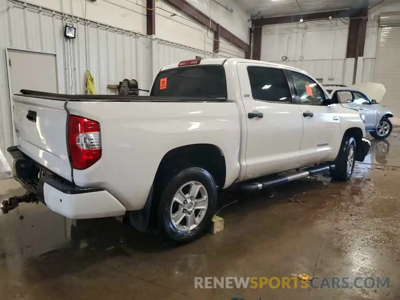 3 Photograph of a damaged car 5TFDY5F1XMX999215 TOYOTA TUNDRA 2021