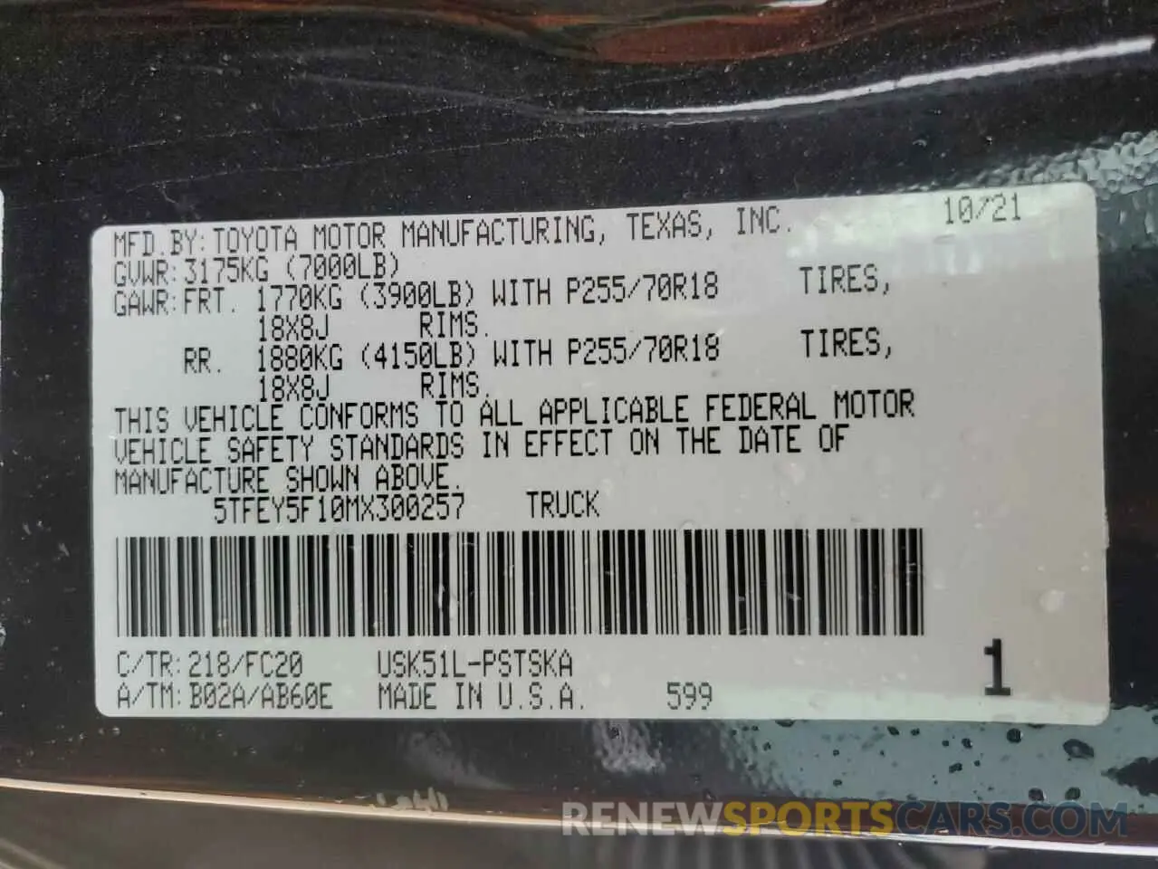 12 Photograph of a damaged car 5TFEY5F10MX300257 TOYOTA TUNDRA 2021