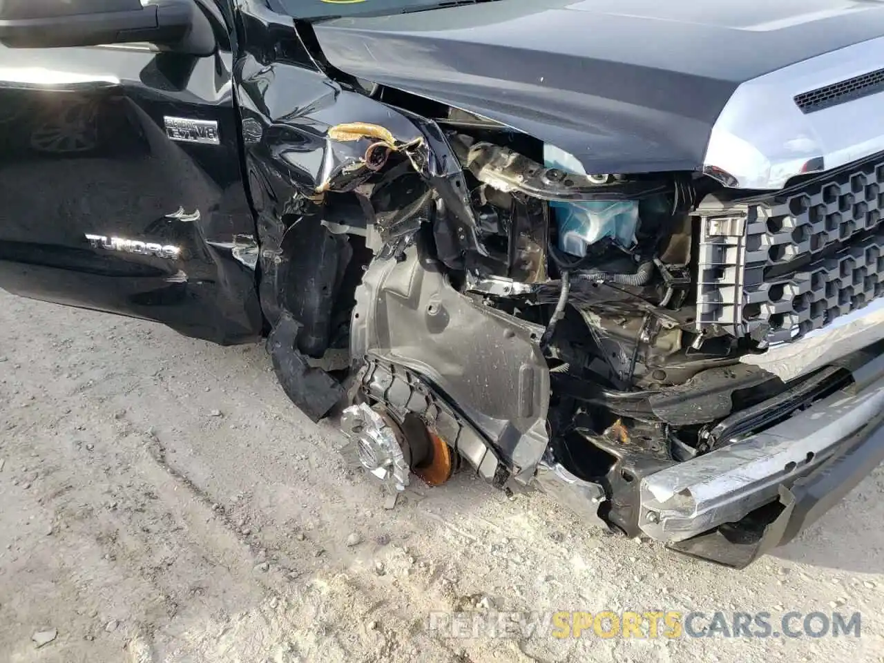 9 Photograph of a damaged car 5TFEY5F11MX277443 TOYOTA TUNDRA 2021