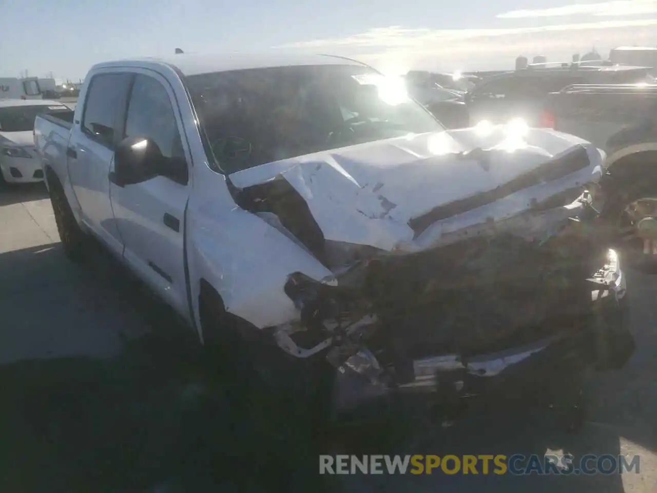 1 Photograph of a damaged car 5TFEY5F11MX284389 TOYOTA TUNDRA 2021