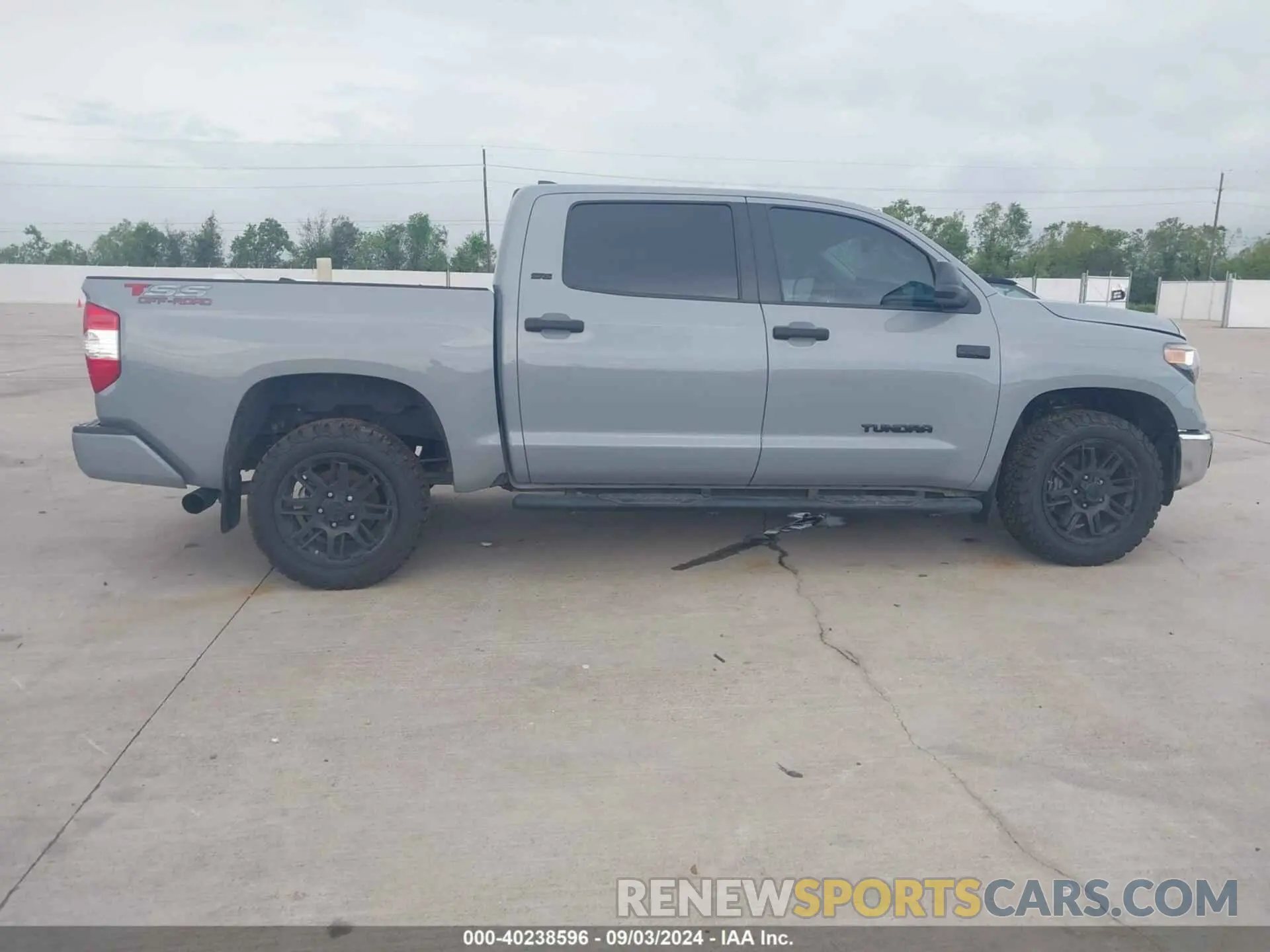 13 Photograph of a damaged car 5TFEY5F12MX282070 TOYOTA TUNDRA 2021