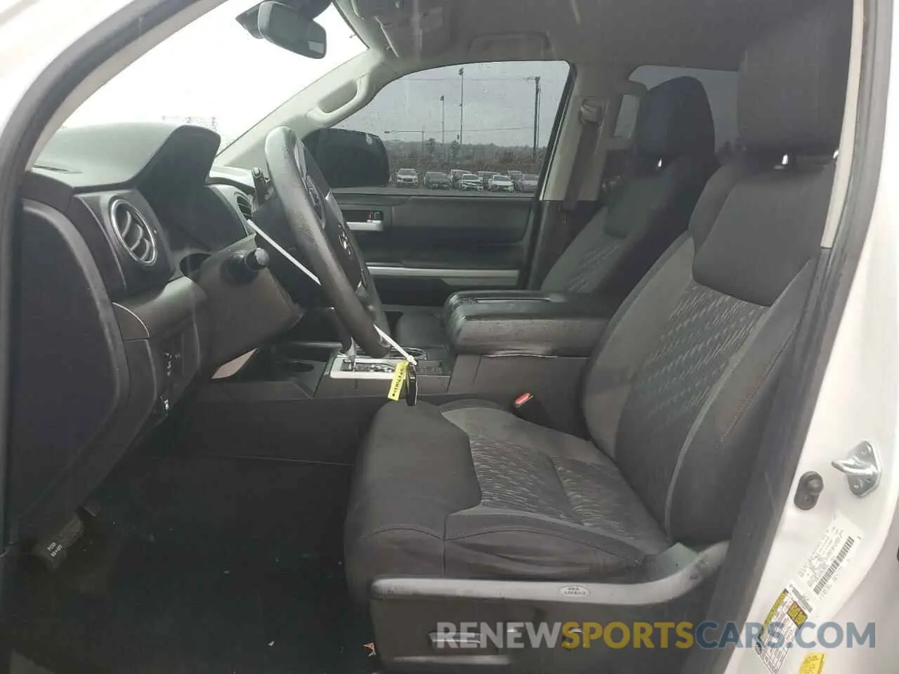 7 Photograph of a damaged car 5TFEY5F12MX292274 TOYOTA TUNDRA 2021