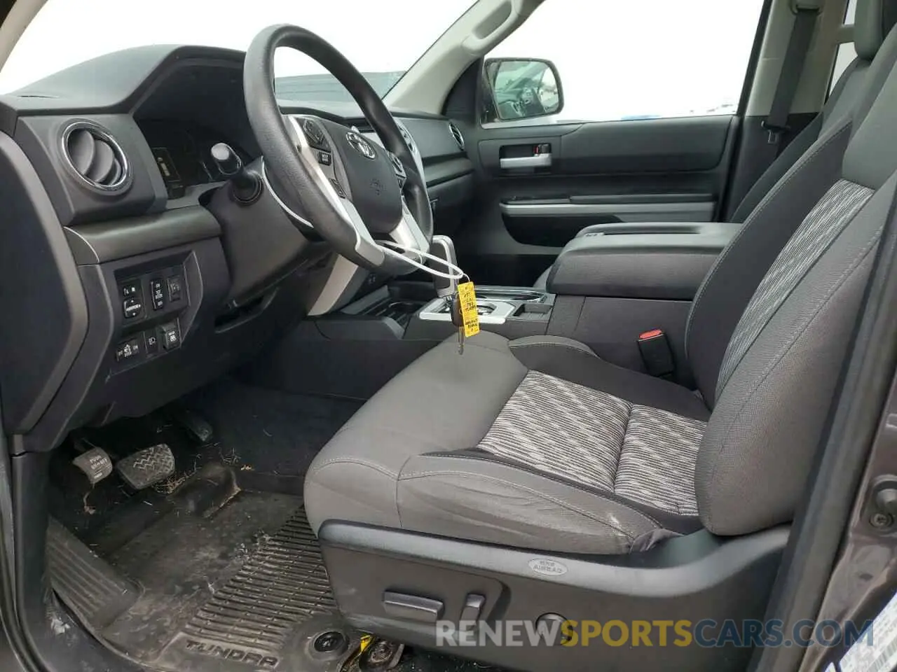 7 Photograph of a damaged car 5TFEY5F12MX299161 TOYOTA TUNDRA 2021