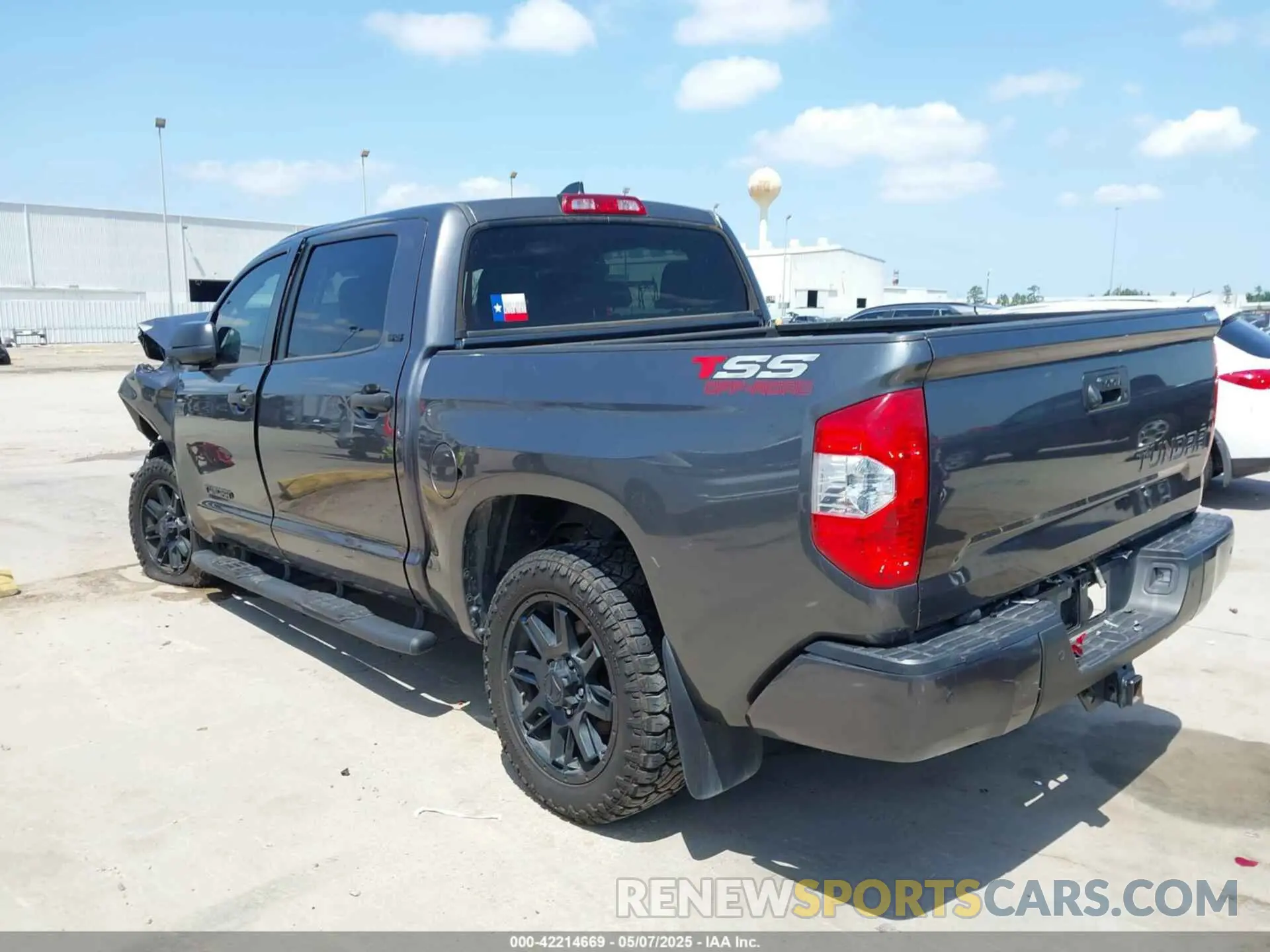 3 Photograph of a damaged car 5TFEY5F13MX279985 TOYOTA TUNDRA 2021
