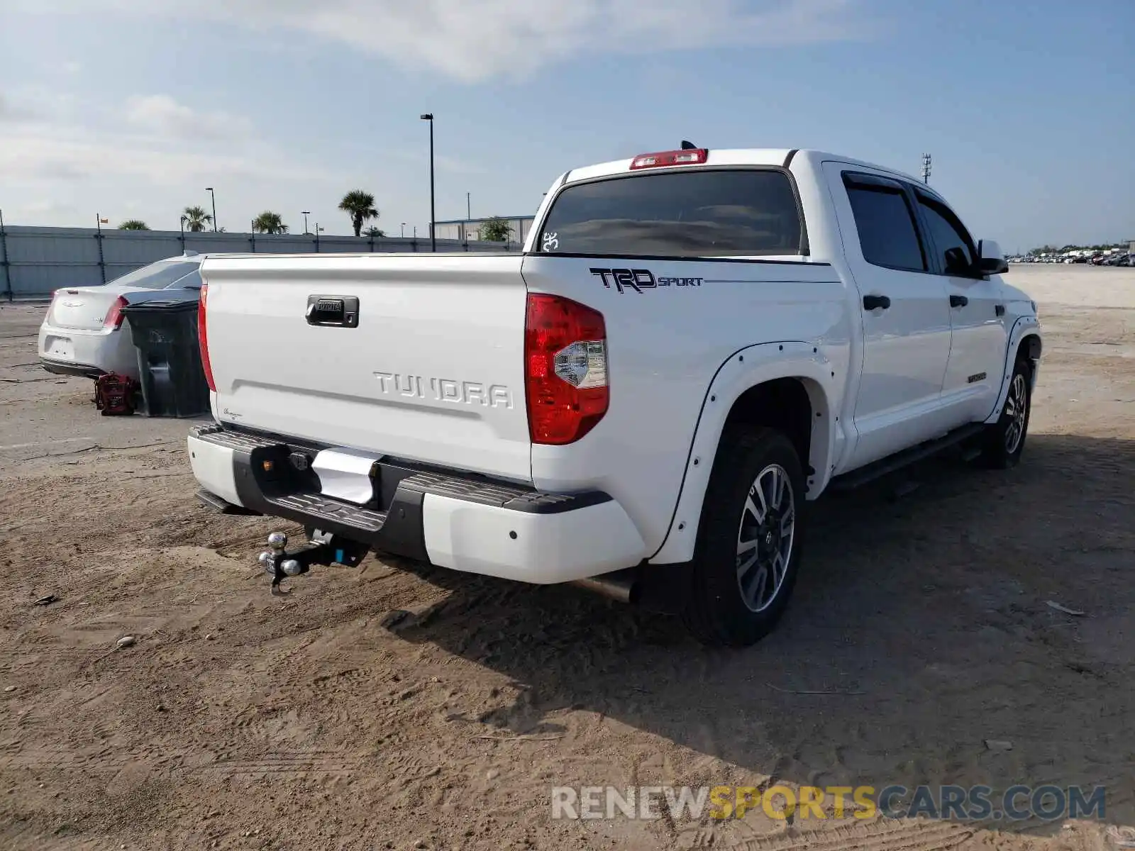 4 Photograph of a damaged car 5TFEY5F15MX281365 TOYOTA TUNDRA 2021