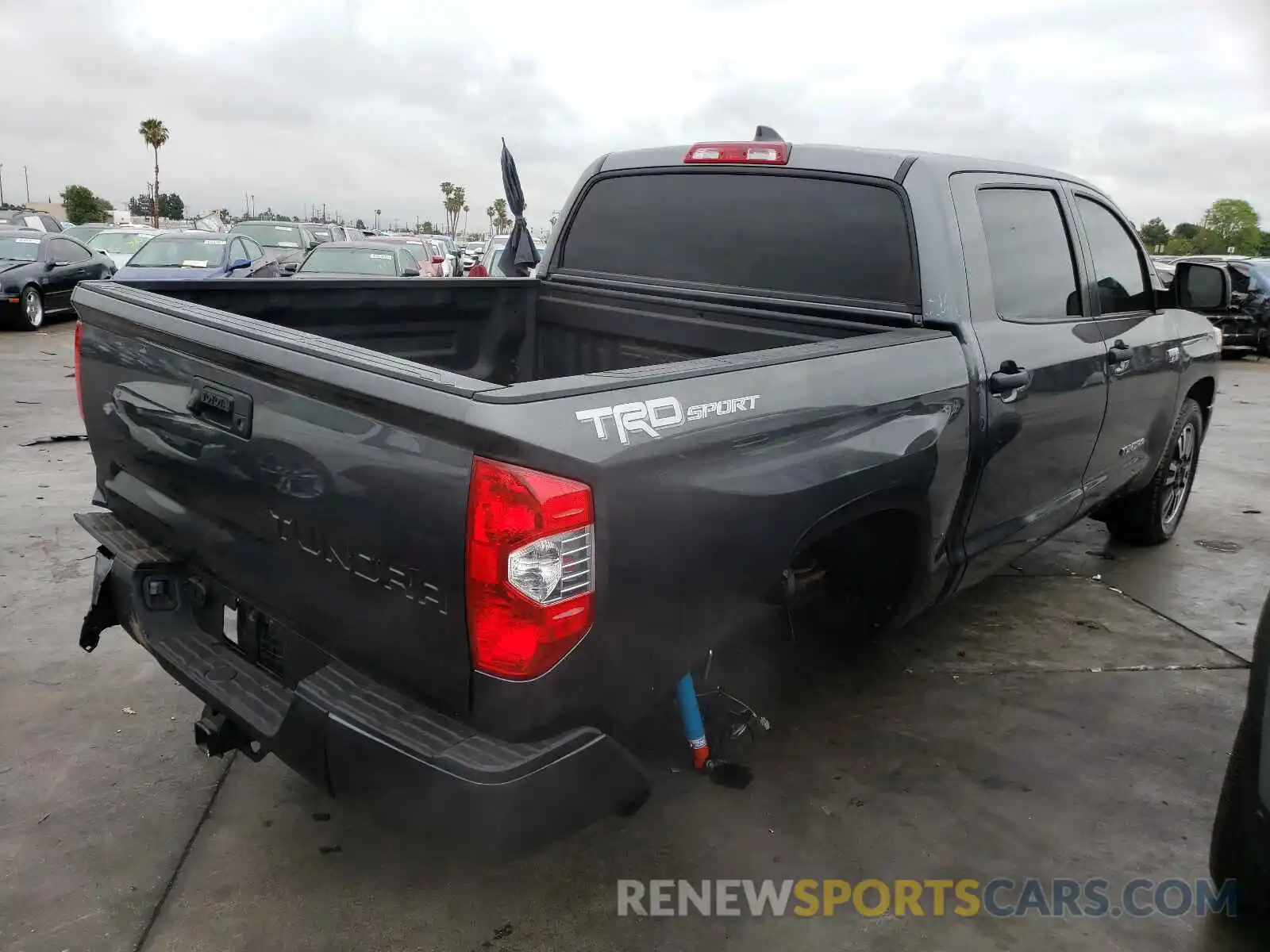 4 Photograph of a damaged car 5TFEY5F16MX281357 TOYOTA TUNDRA 2021