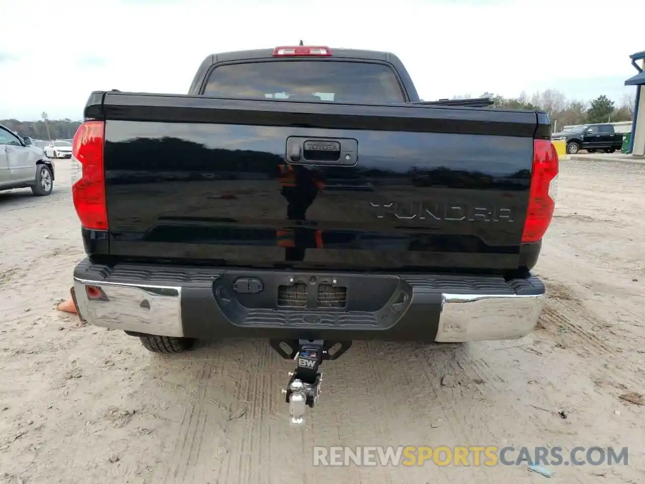 6 Photograph of a damaged car 5TFEY5F17MX274725 TOYOTA TUNDRA 2021