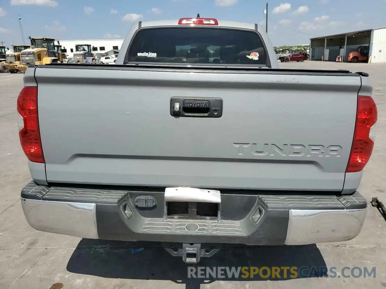 6 Photograph of a damaged car 5TFEY5F18MX283594 TOYOTA TUNDRA 2021