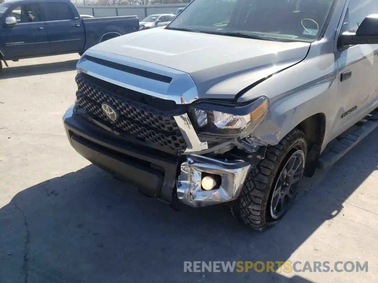 9 Photograph of a damaged car 5TFEY5F18MX285927 TOYOTA TUNDRA 2021