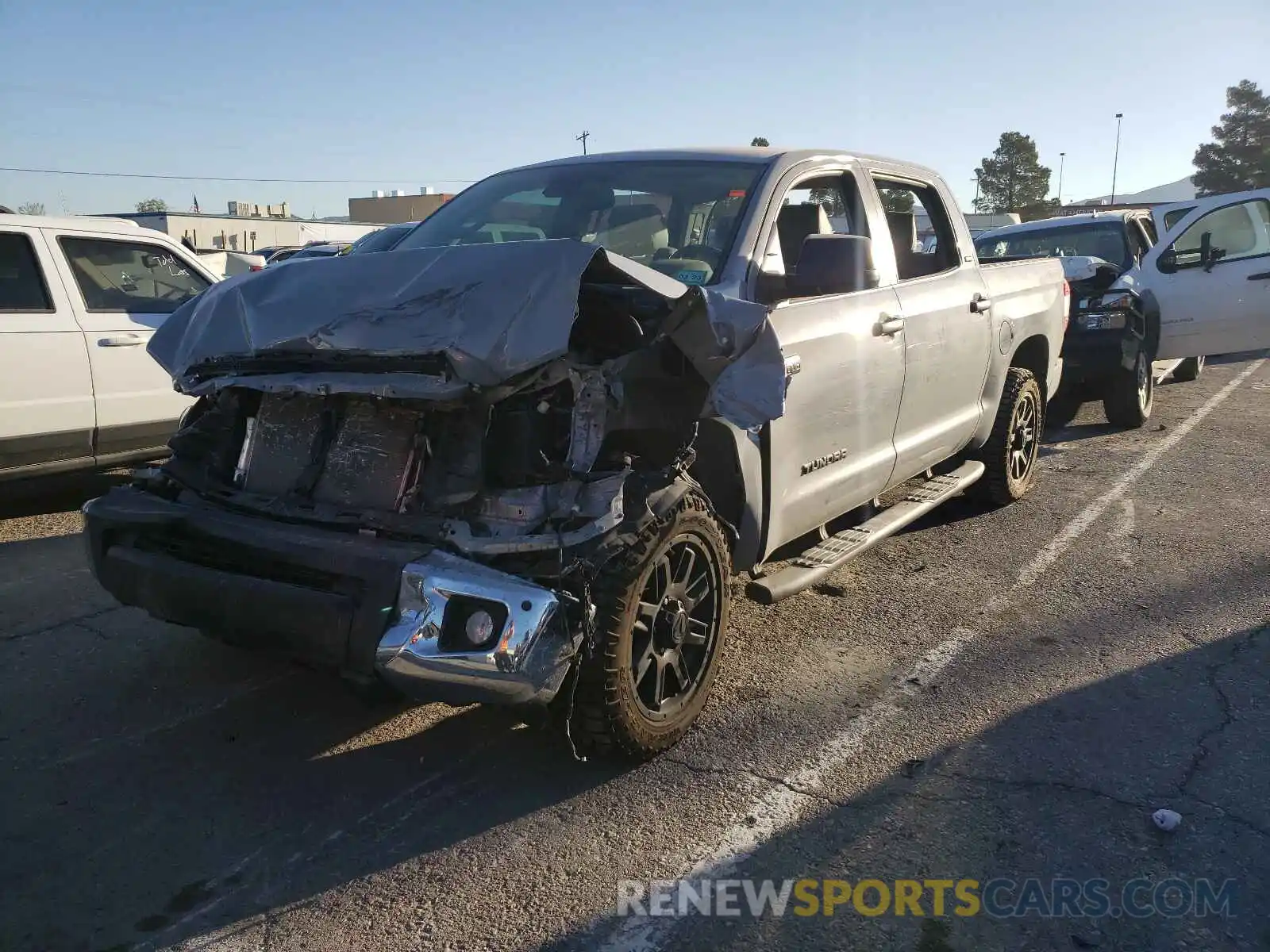 2 Photograph of a damaged car 5TFEY5F19MX281417 TOYOTA TUNDRA 2021