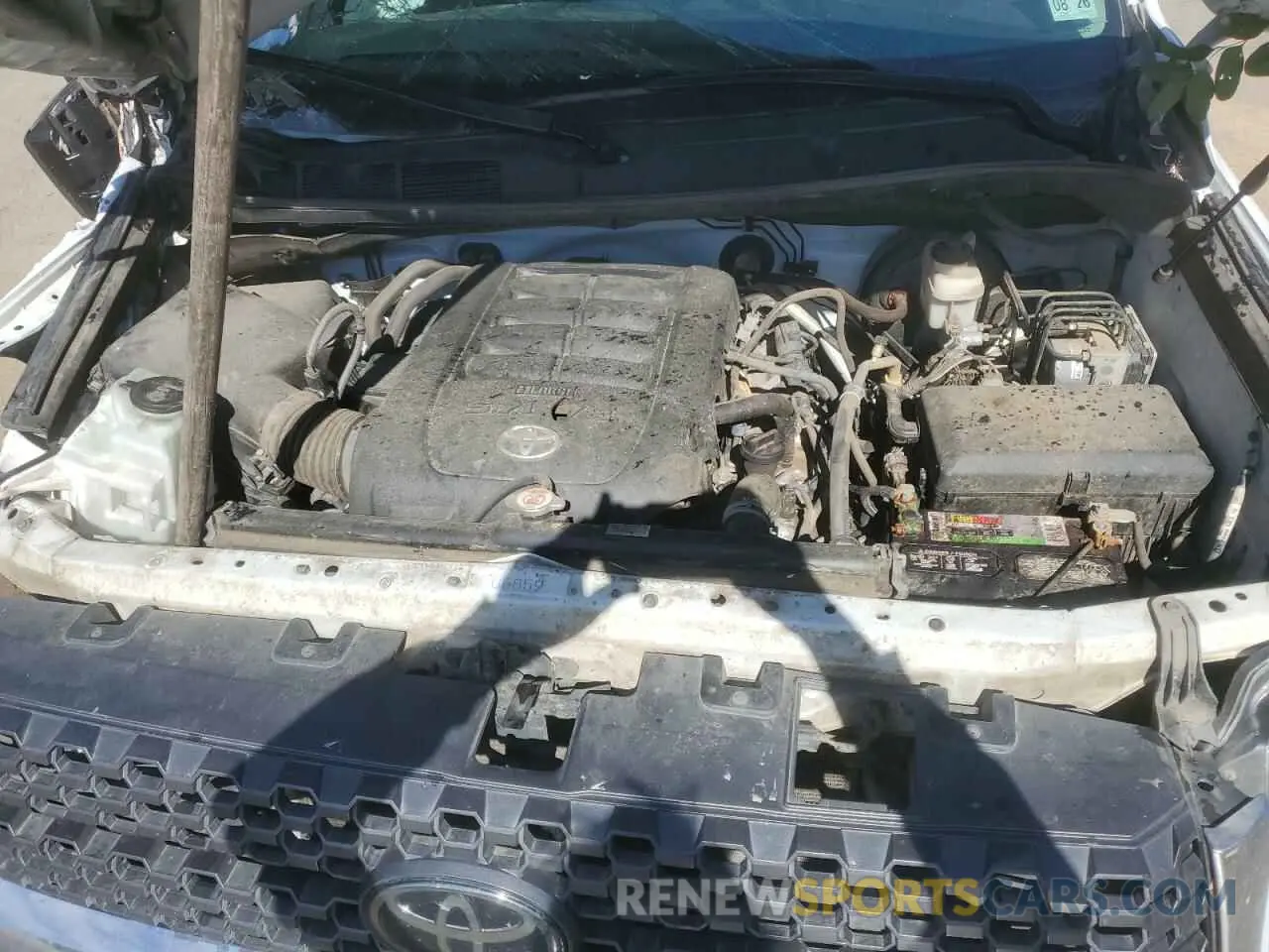 11 Photograph of a damaged car 5TFEY5F1XMX294497 TOYOTA TUNDRA 2021