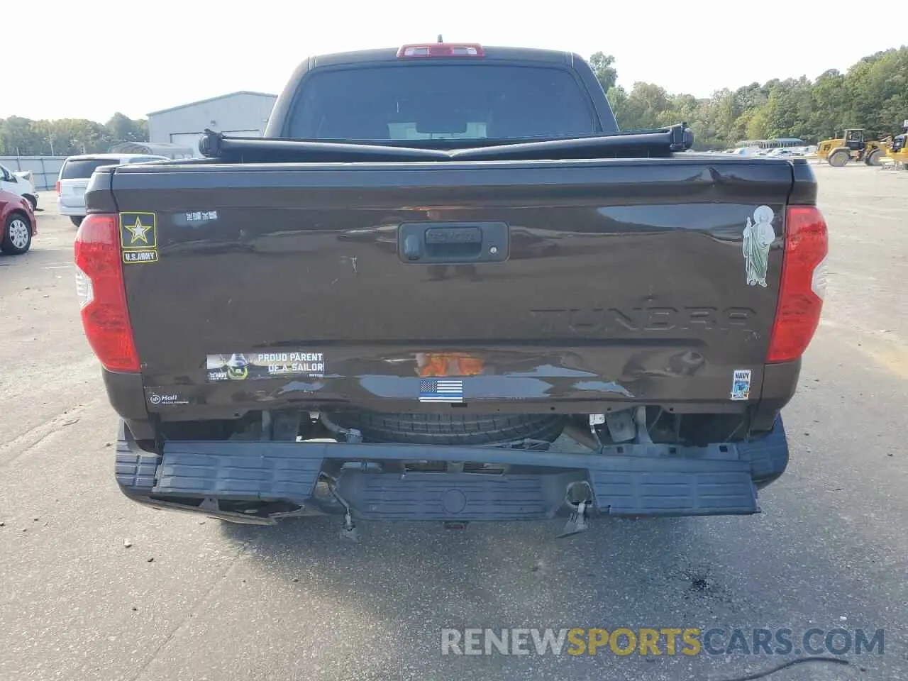 6 Photograph of a damaged car 5TFFY5F13MX285127 TOYOTA TUNDRA 2021