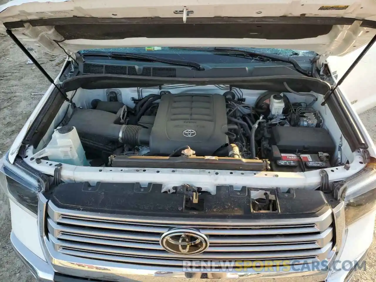 11 Photograph of a damaged car 5TFFY5F14MX285315 TOYOTA TUNDRA 2021