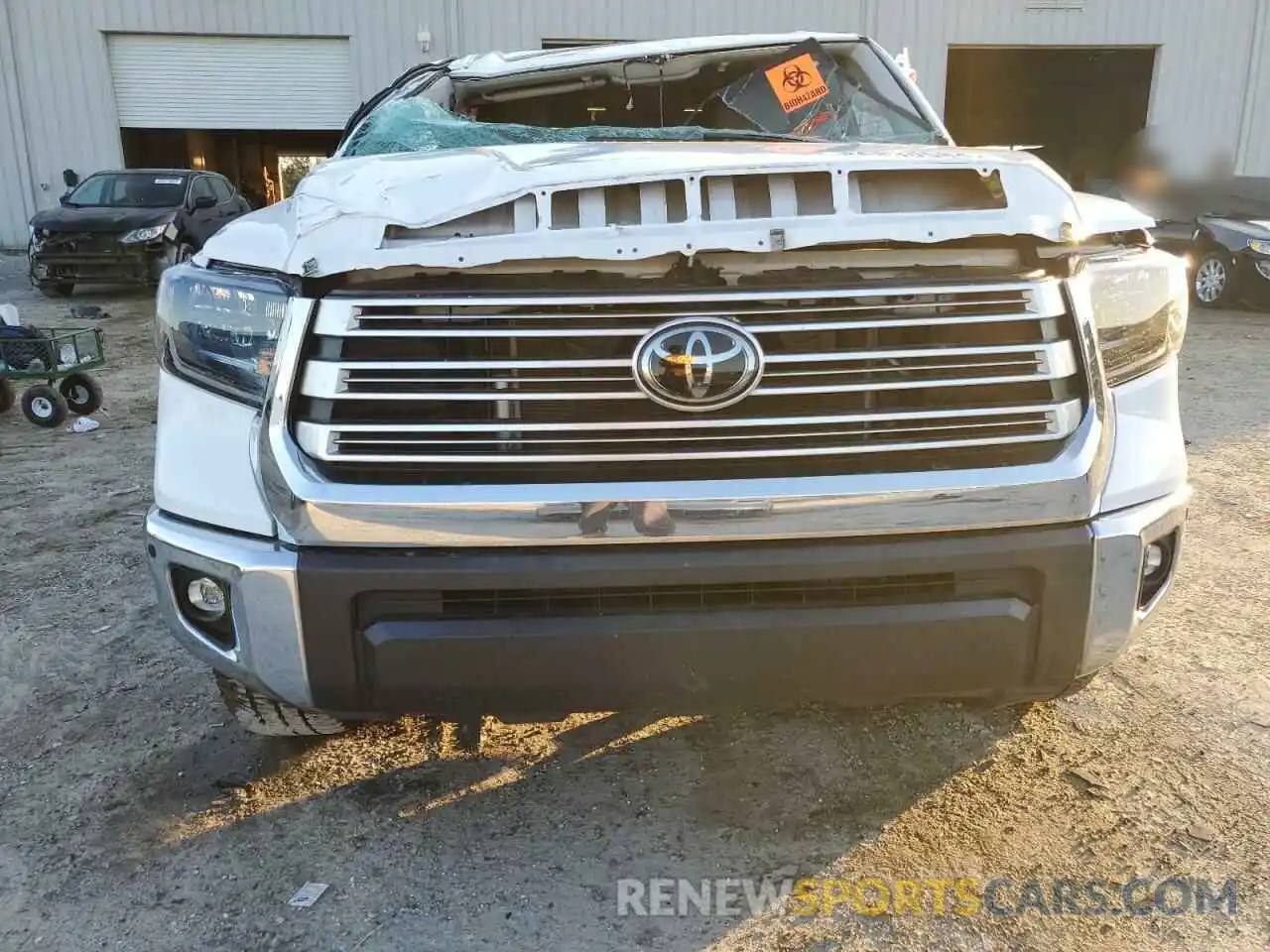 5 Photograph of a damaged car 5TFFY5F14MX285315 TOYOTA TUNDRA 2021