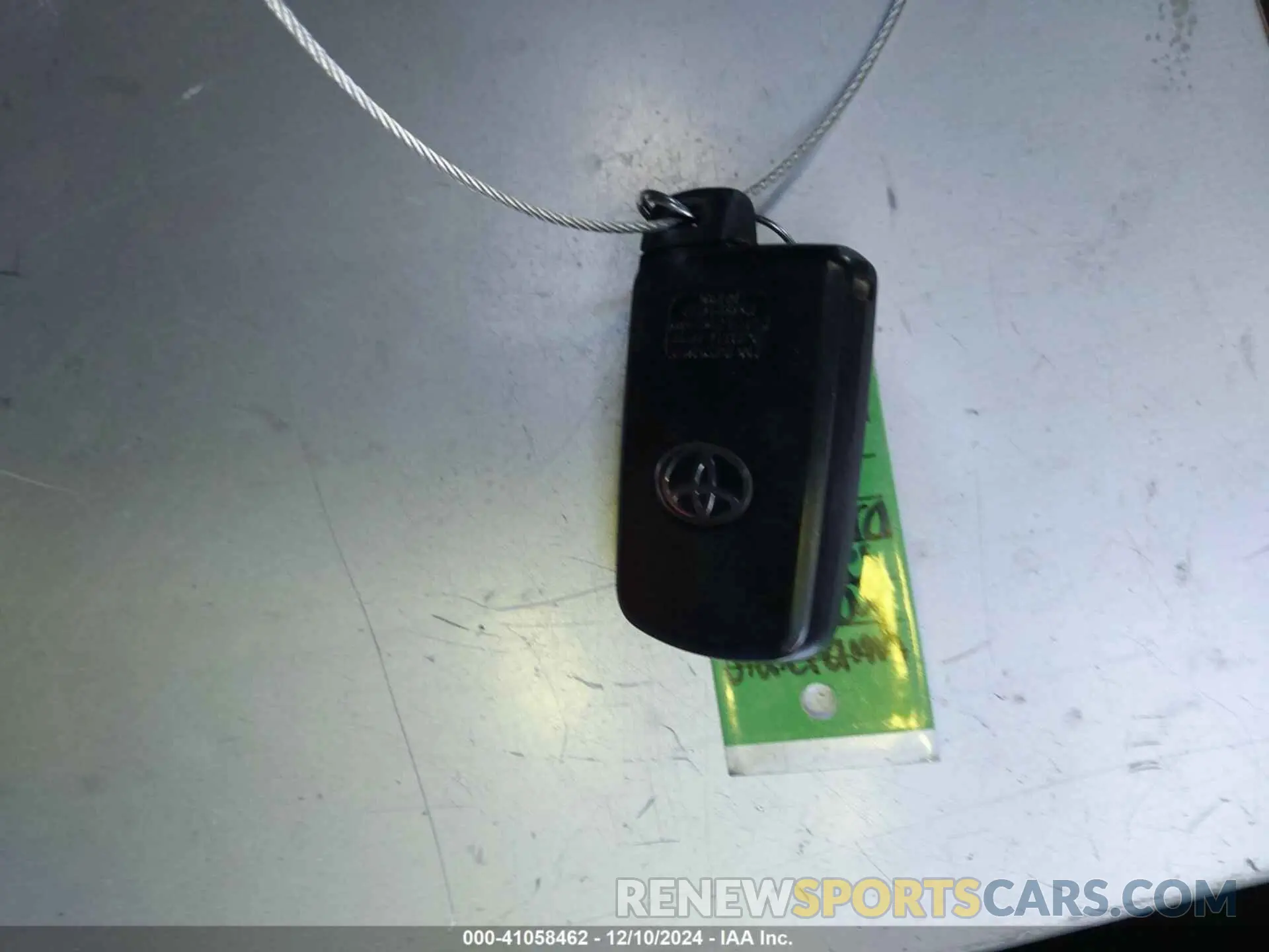 11 Photograph of a damaged car 5TFFY5F14MX287937 TOYOTA TUNDRA 2021