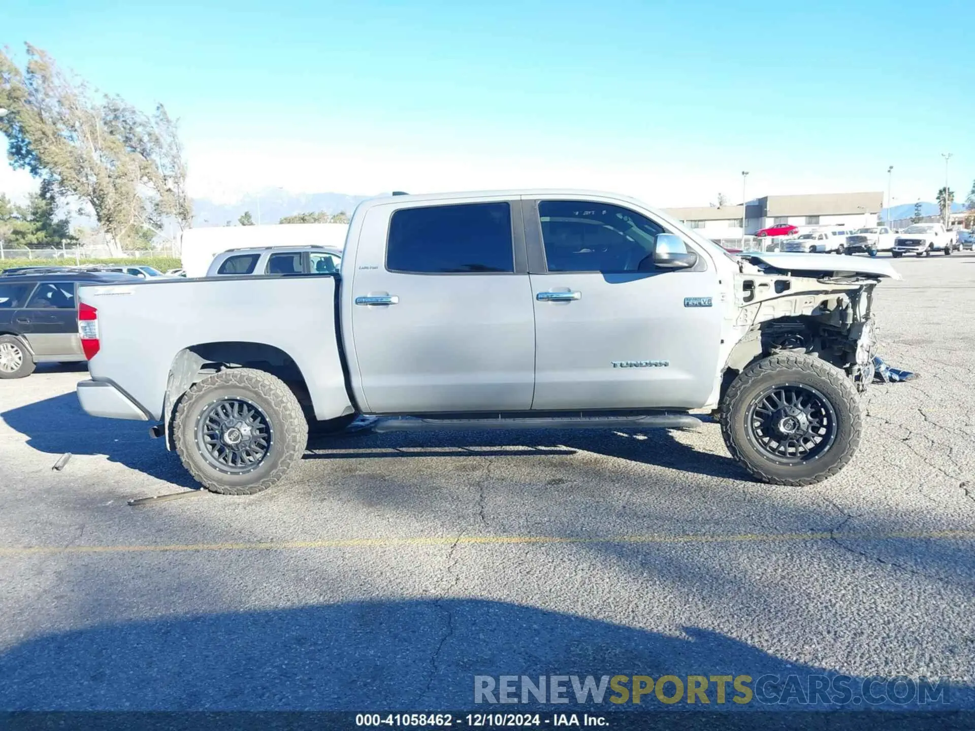 14 Photograph of a damaged car 5TFFY5F14MX287937 TOYOTA TUNDRA 2021