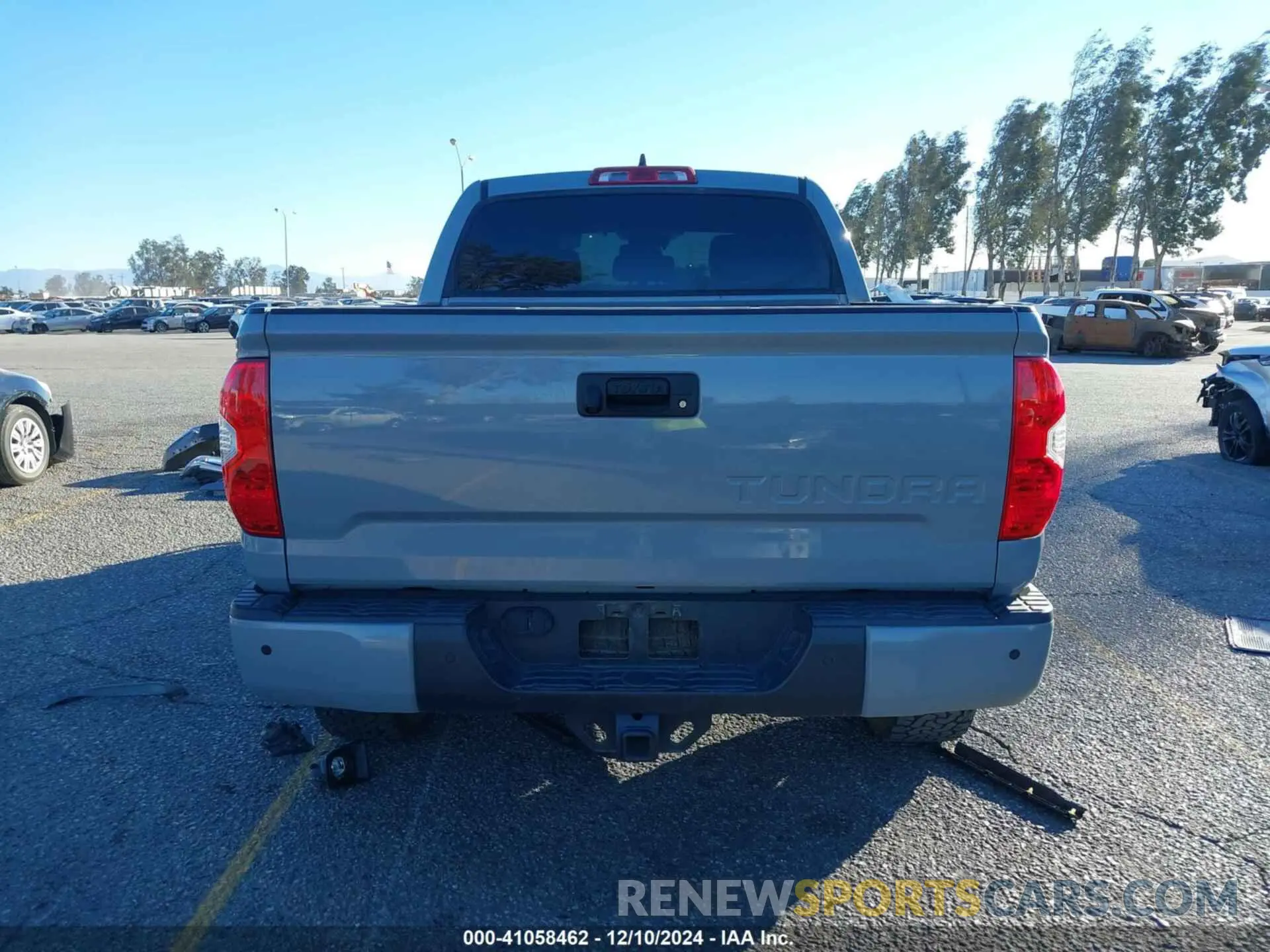 17 Photograph of a damaged car 5TFFY5F14MX287937 TOYOTA TUNDRA 2021