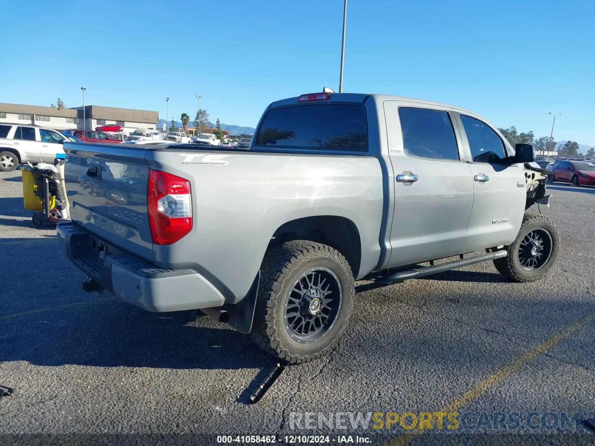 4 Photograph of a damaged car 5TFFY5F14MX287937 TOYOTA TUNDRA 2021
