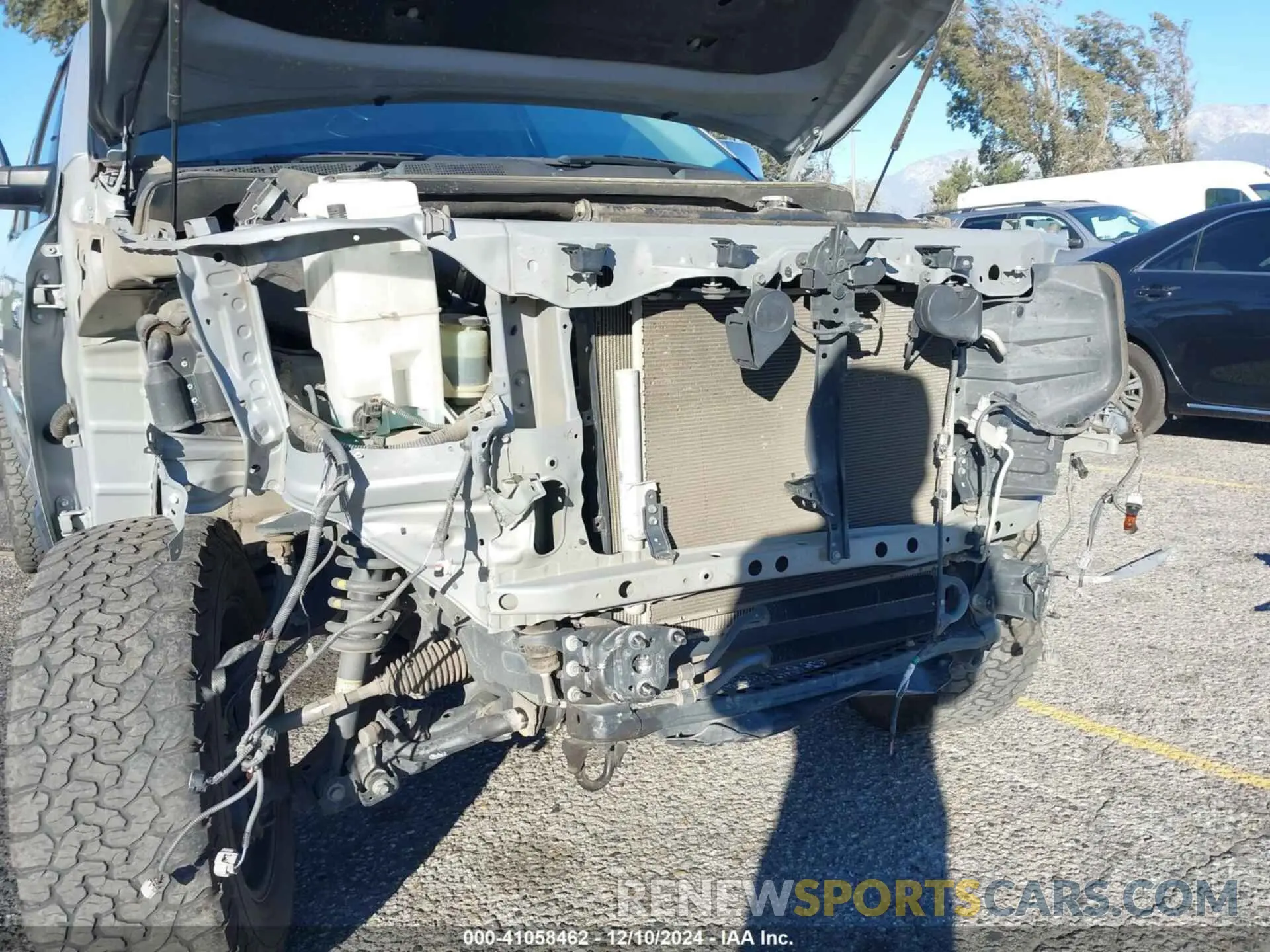 6 Photograph of a damaged car 5TFFY5F14MX287937 TOYOTA TUNDRA 2021