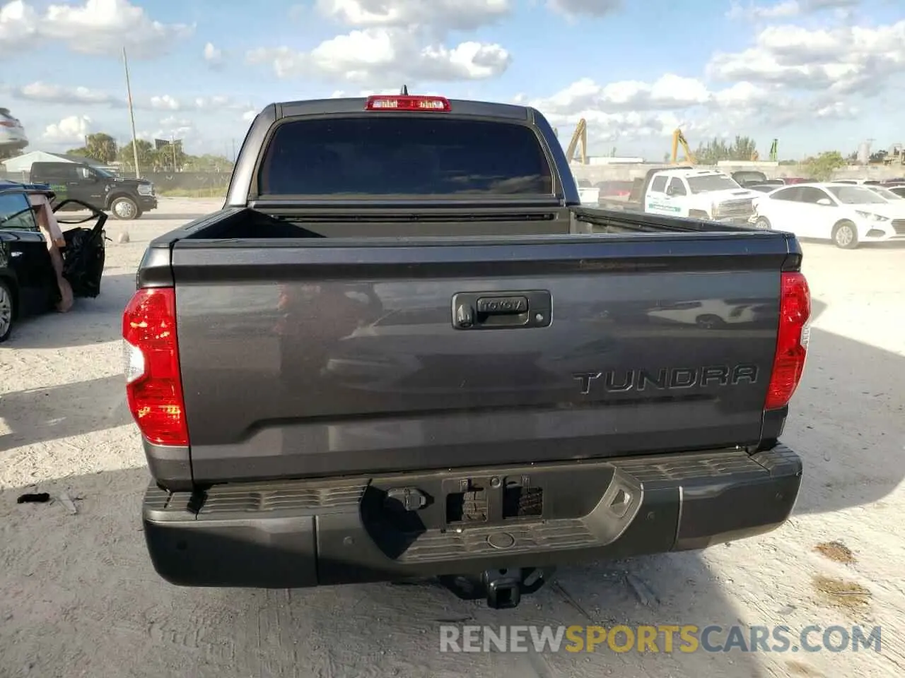 6 Photograph of a damaged car 5TFFY5F15MX281354 TOYOTA TUNDRA 2021