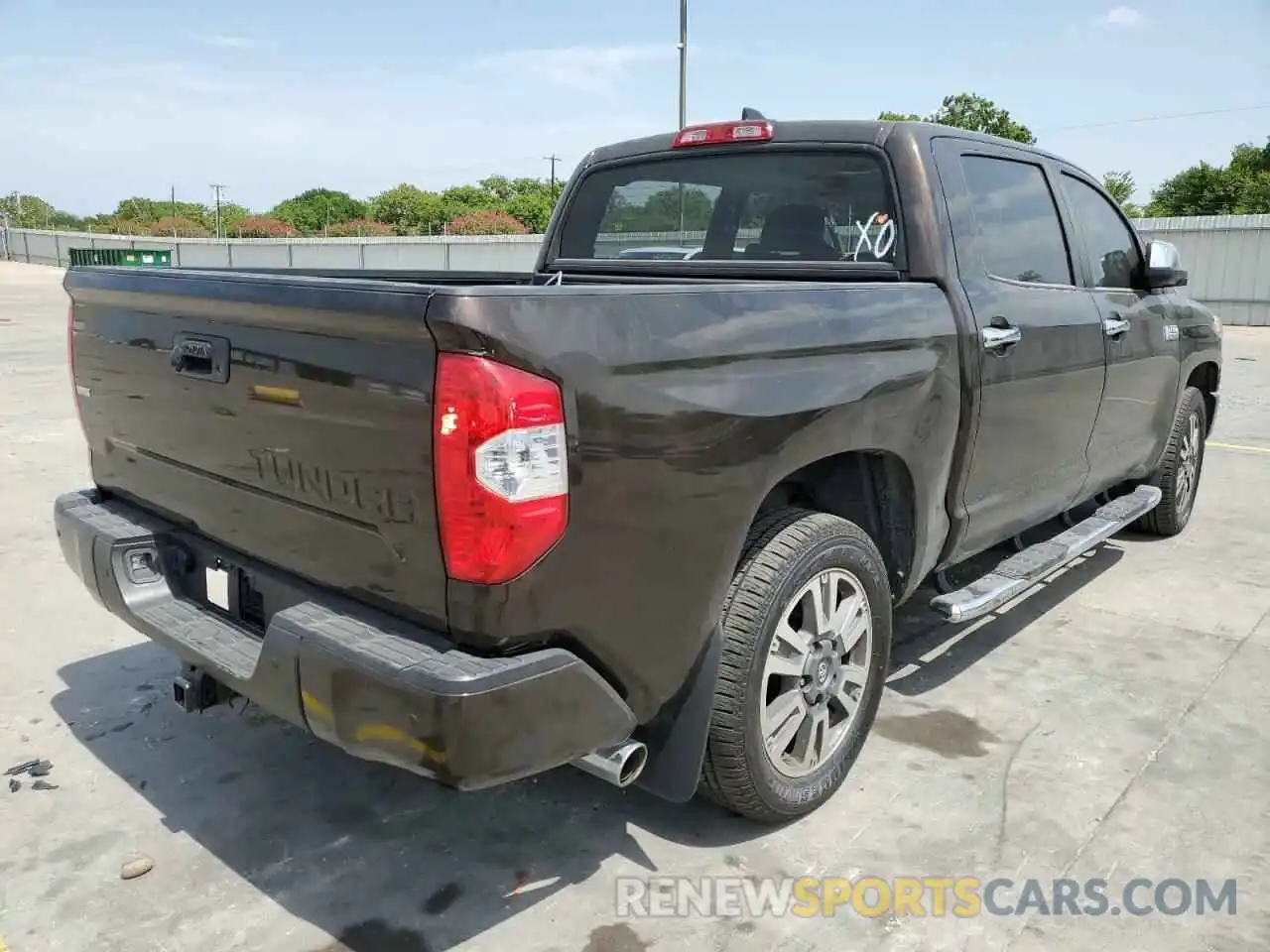 4 Photograph of a damaged car 5TFGY5F14MX279339 TOYOTA TUNDRA 2021