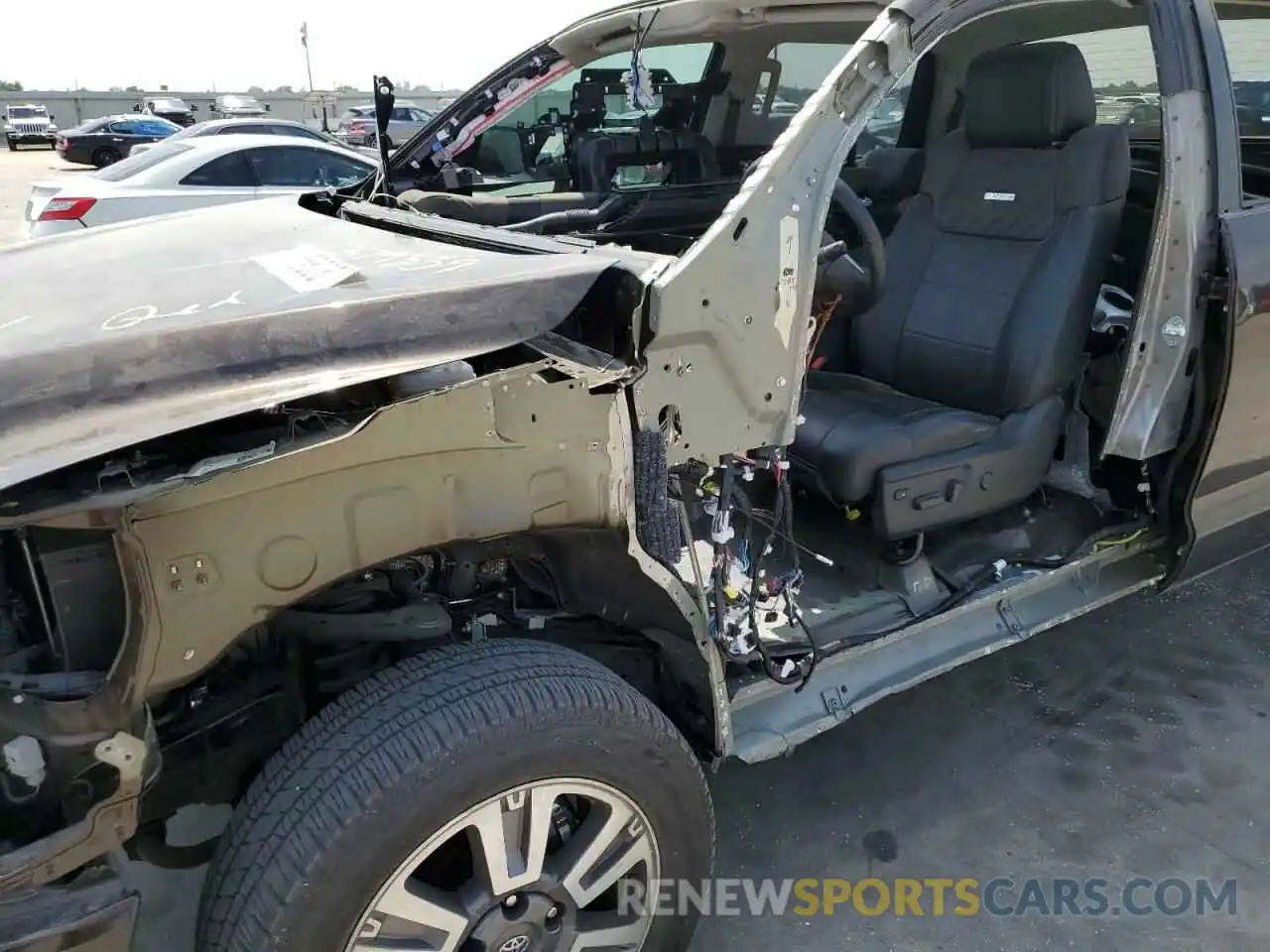 9 Photograph of a damaged car 5TFGY5F14MX279339 TOYOTA TUNDRA 2021