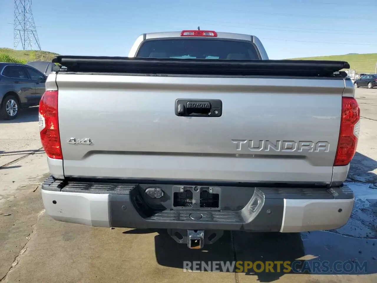 6 Photograph of a damaged car 5TFHY5F10MX002871 TOYOTA TUNDRA 2021