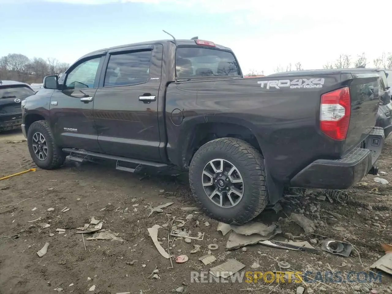 2 Photograph of a damaged car 5TFHY5F10MX013322 TOYOTA TUNDRA 2021