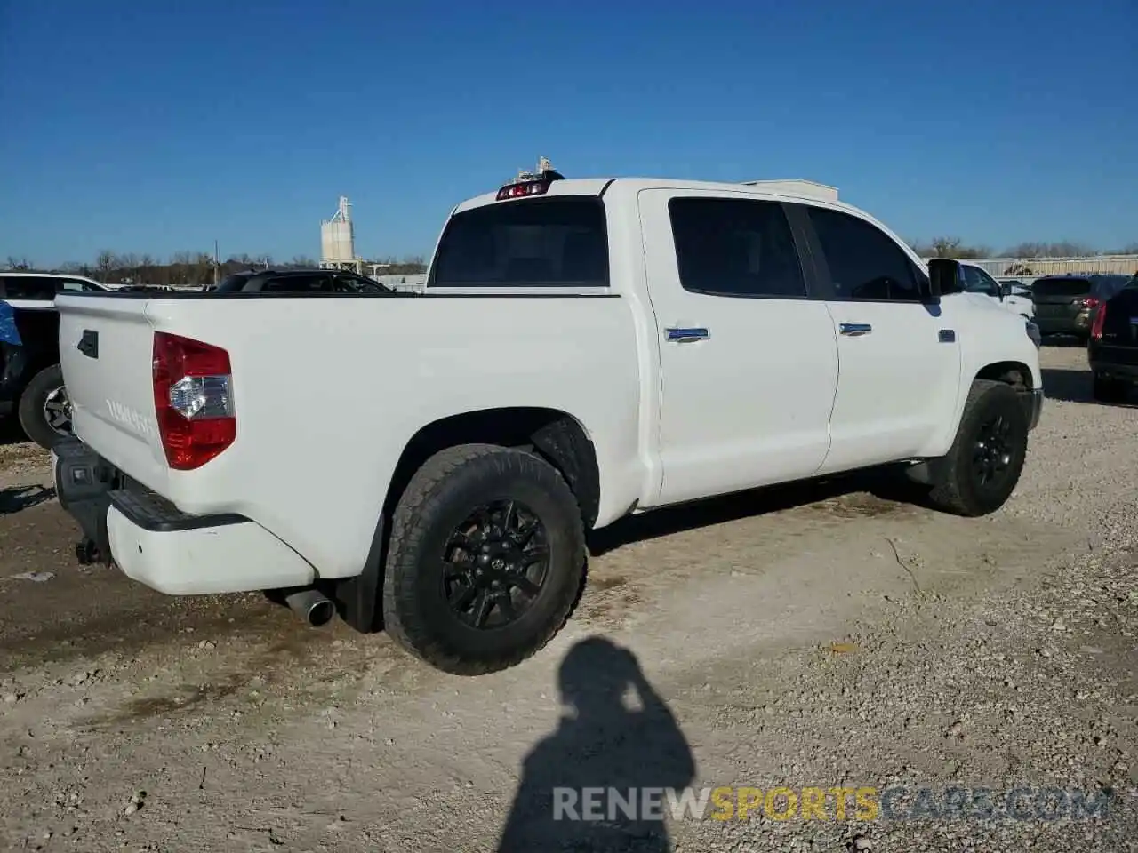 3 Photograph of a damaged car 5TFHY5F10MX037023 TOYOTA TUNDRA 2021