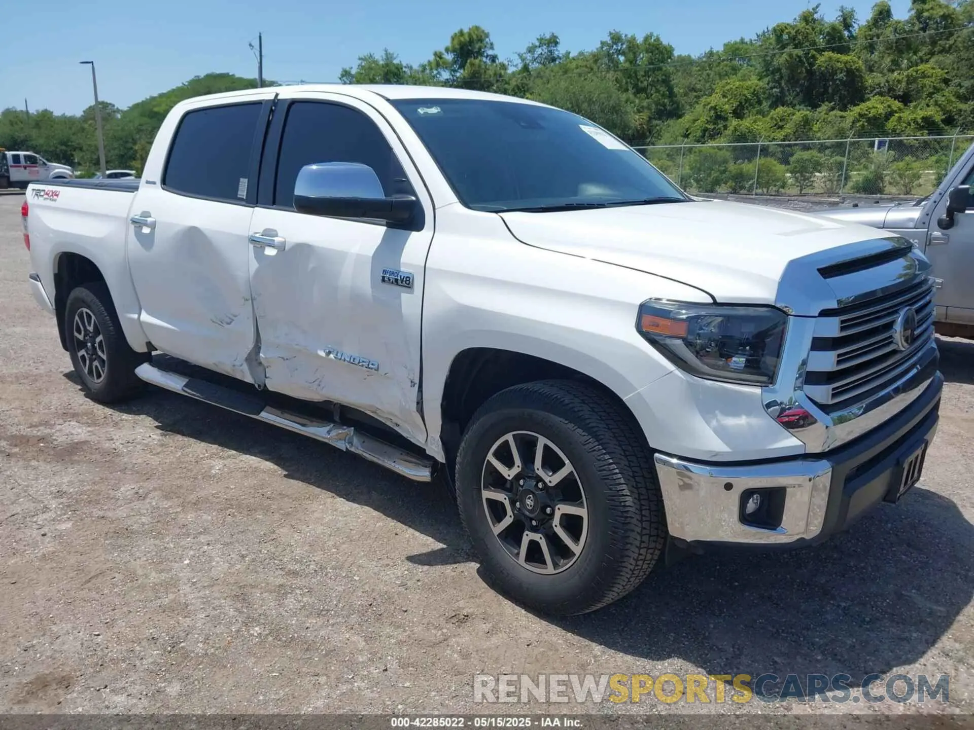 1 Photograph of a damaged car 5TFHY5F11MX990985 TOYOTA TUNDRA 2021