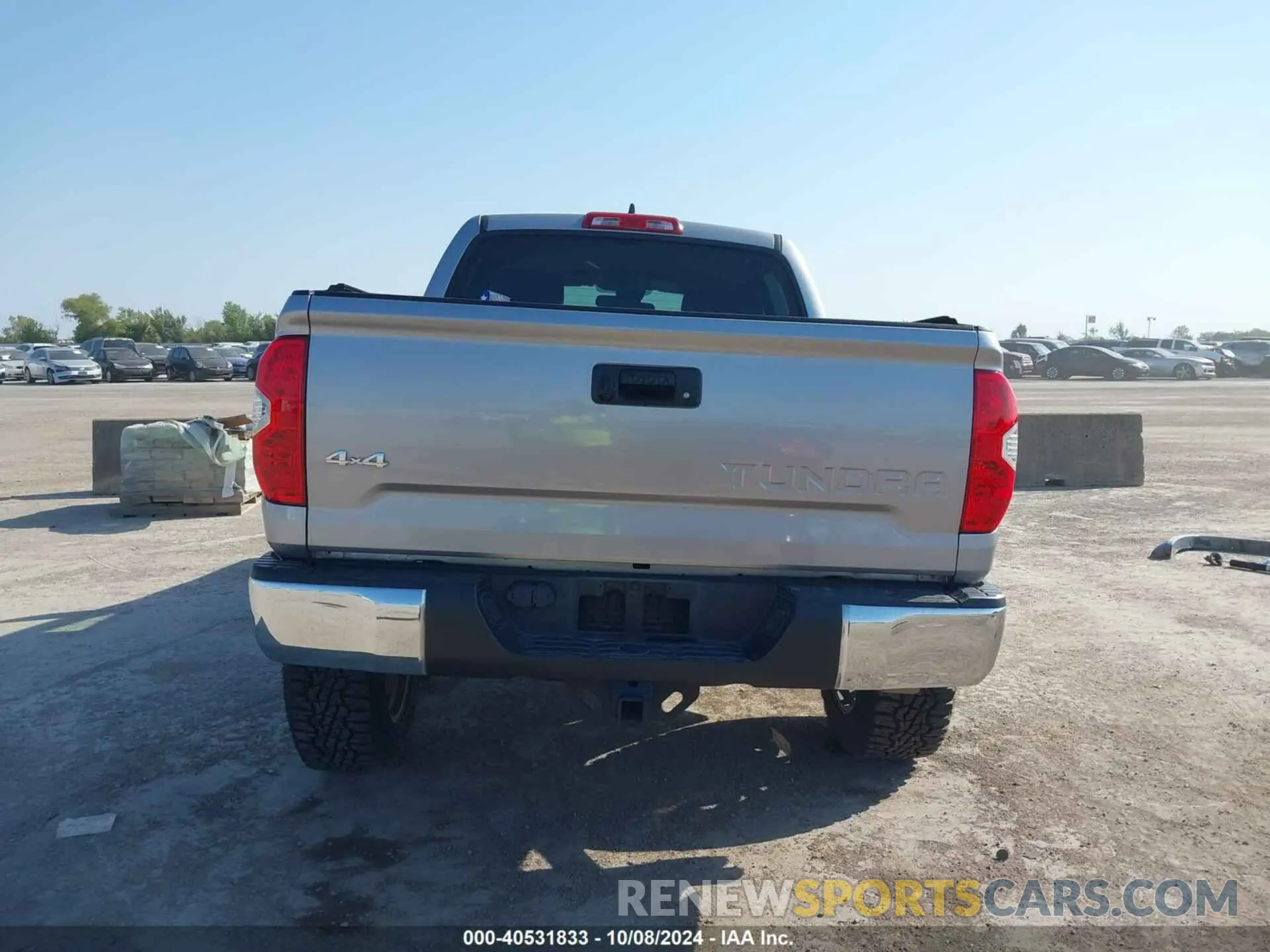 17 Photograph of a damaged car 5TFHY5F13MX983410 TOYOTA TUNDRA 2021