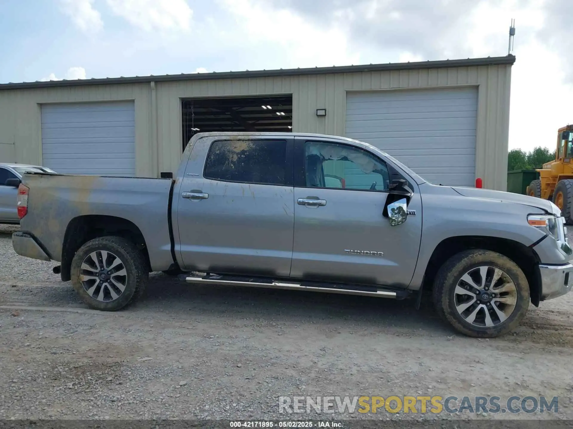 12 Photograph of a damaged car 5TFHY5F13MX989921 TOYOTA TUNDRA 2021