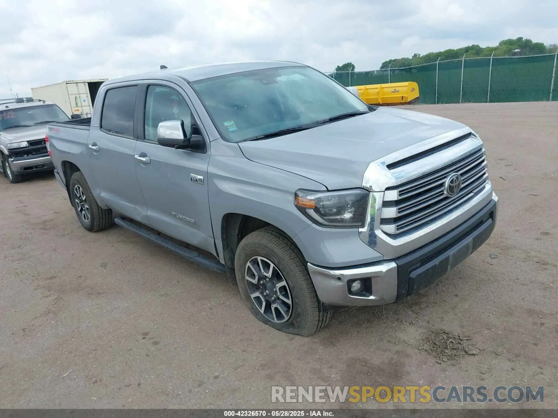 1 Photograph of a damaged car 5TFHY5F14MX035419 TOYOTA TUNDRA 2021