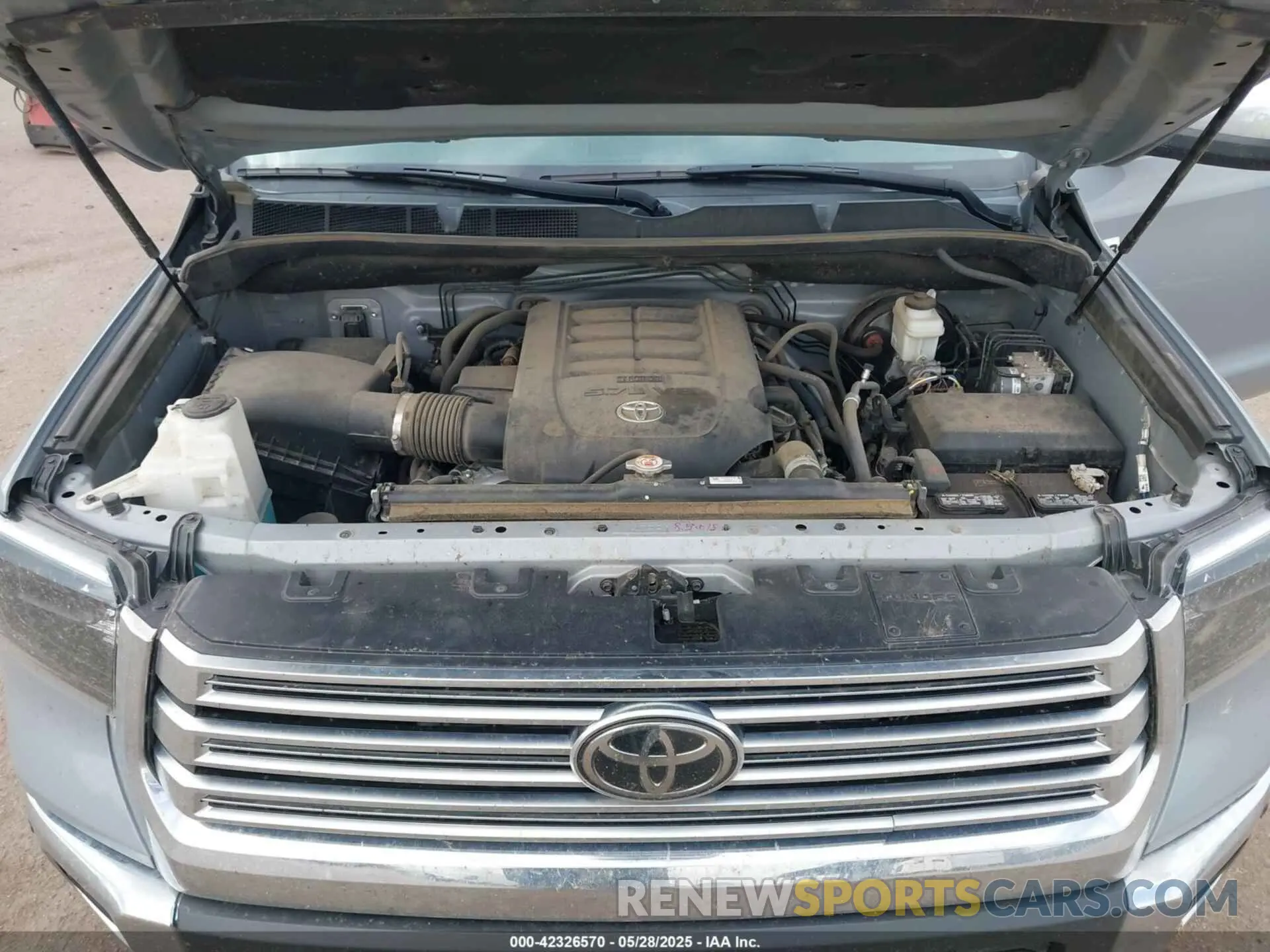 10 Photograph of a damaged car 5TFHY5F14MX035419 TOYOTA TUNDRA 2021