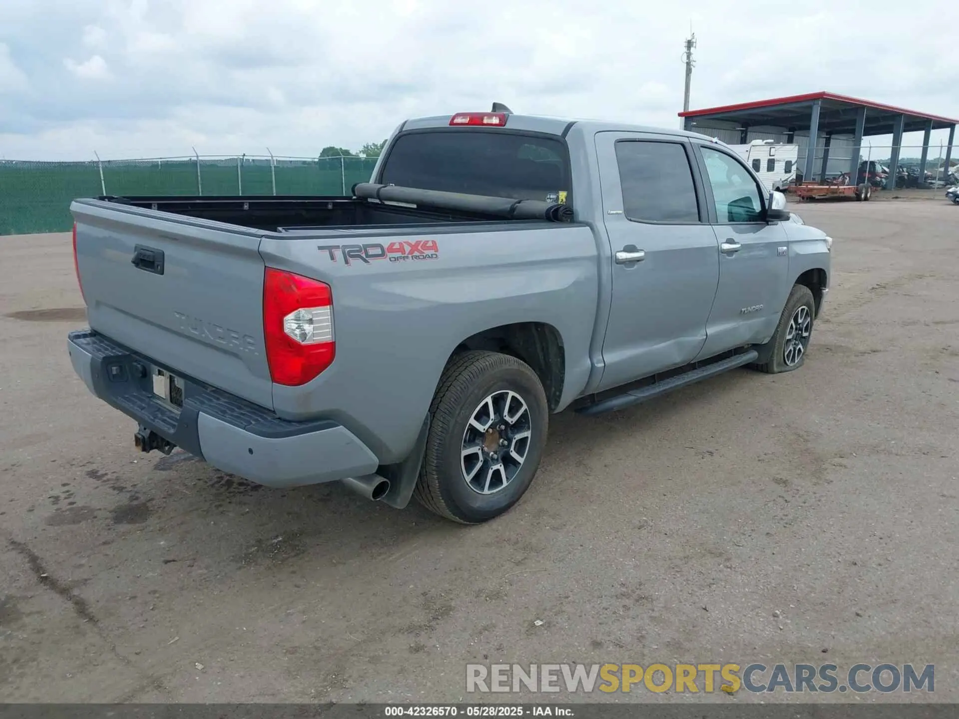 4 Photograph of a damaged car 5TFHY5F14MX035419 TOYOTA TUNDRA 2021