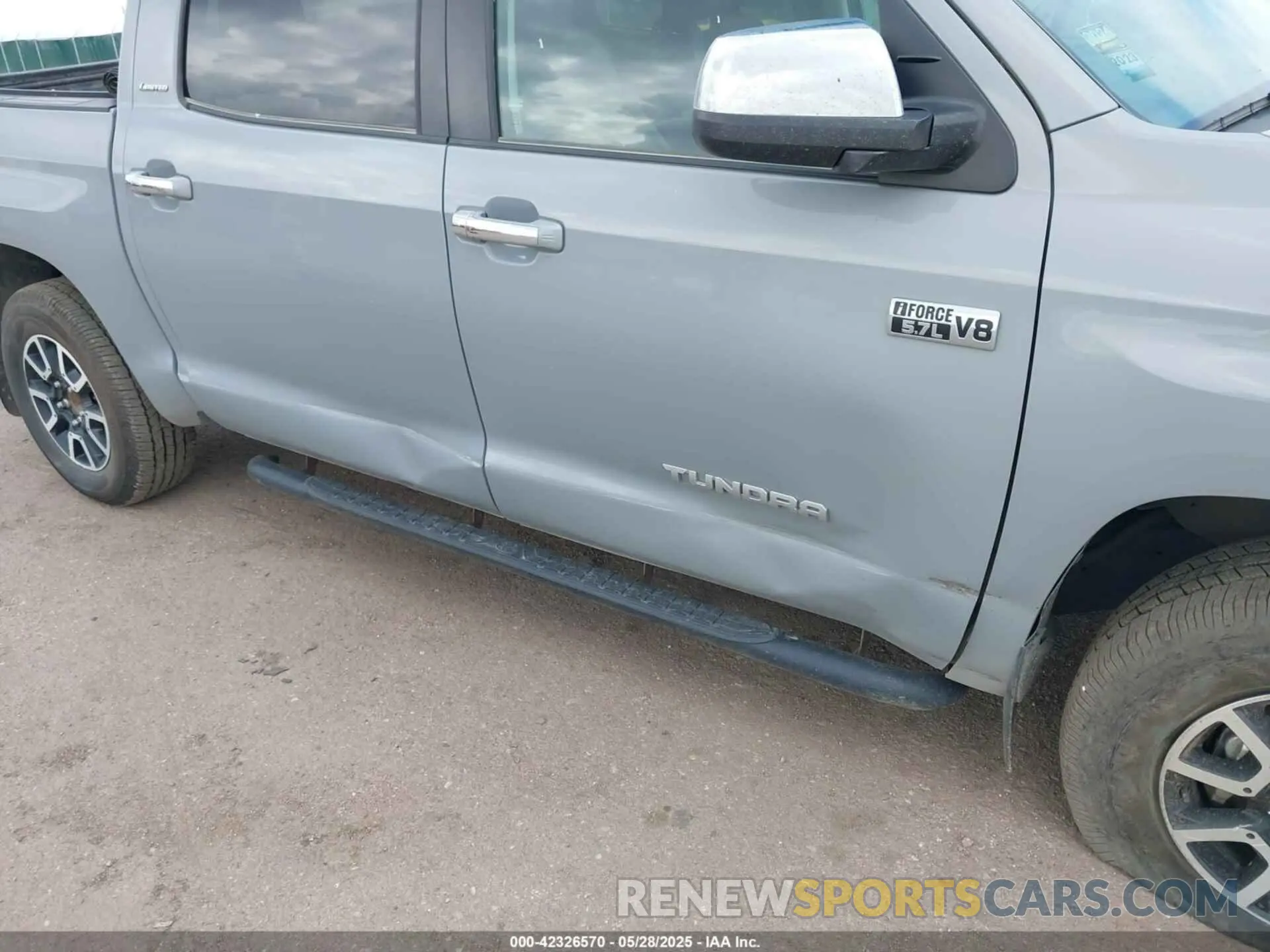 6 Photograph of a damaged car 5TFHY5F14MX035419 TOYOTA TUNDRA 2021