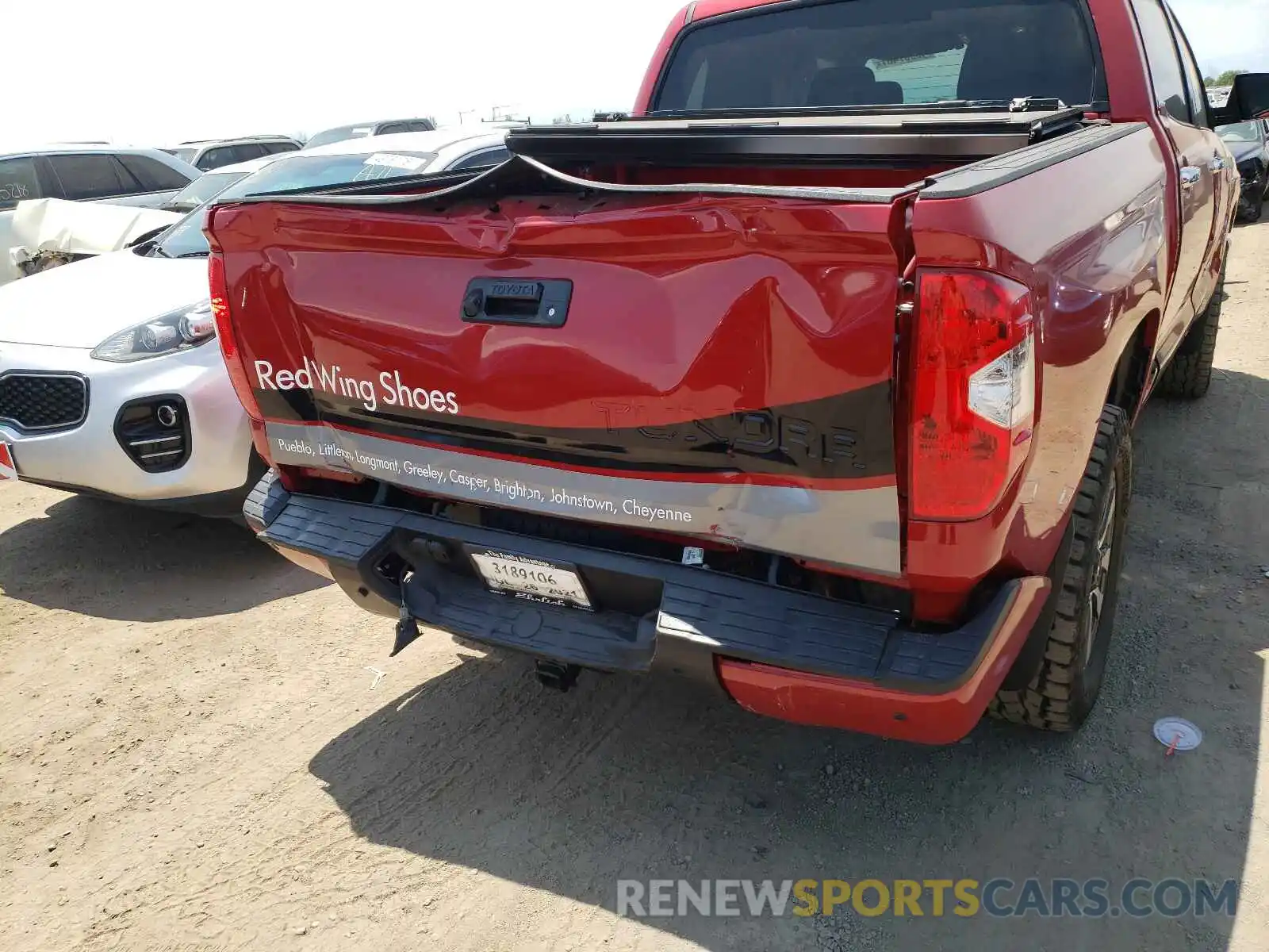 9 Photograph of a damaged car 5TFHY5F19MX021130 TOYOTA TUNDRA 2021