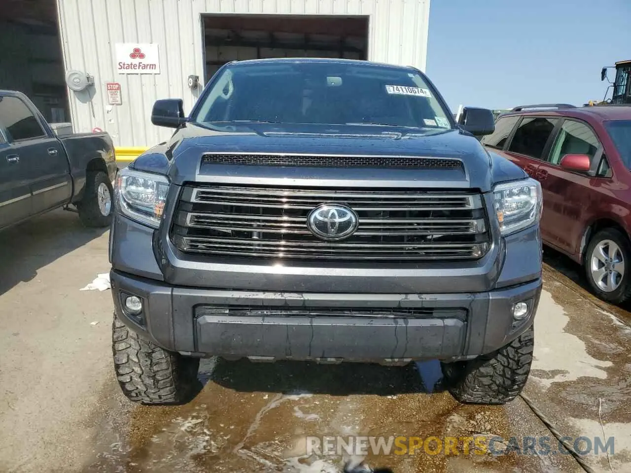 5 Photograph of a damaged car 5TFHY5F1XMX037353 TOYOTA TUNDRA 2021