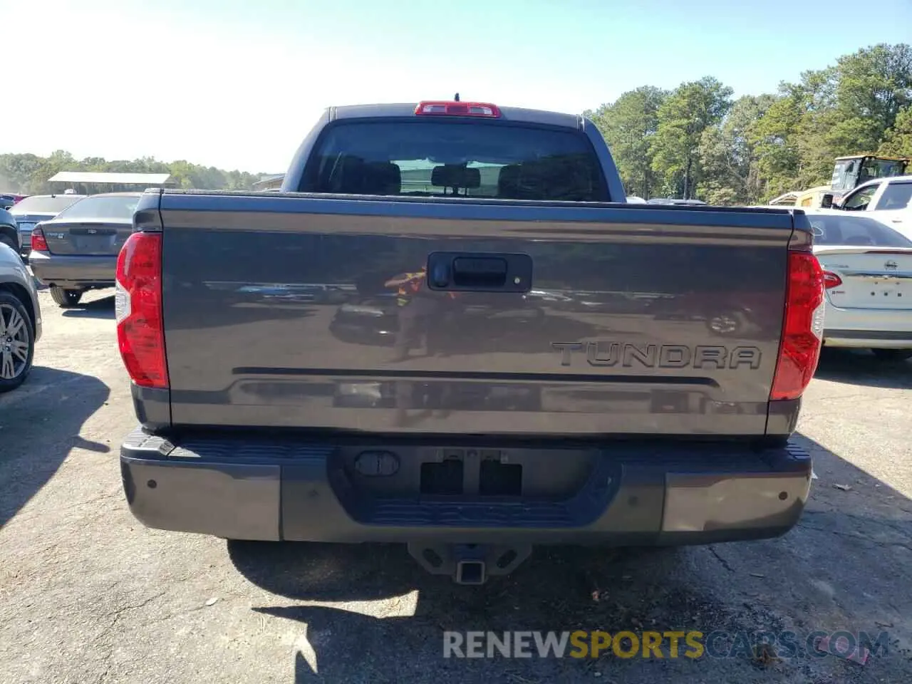 6 Photograph of a damaged car 5TFHY5F1XMX963381 TOYOTA TUNDRA 2021