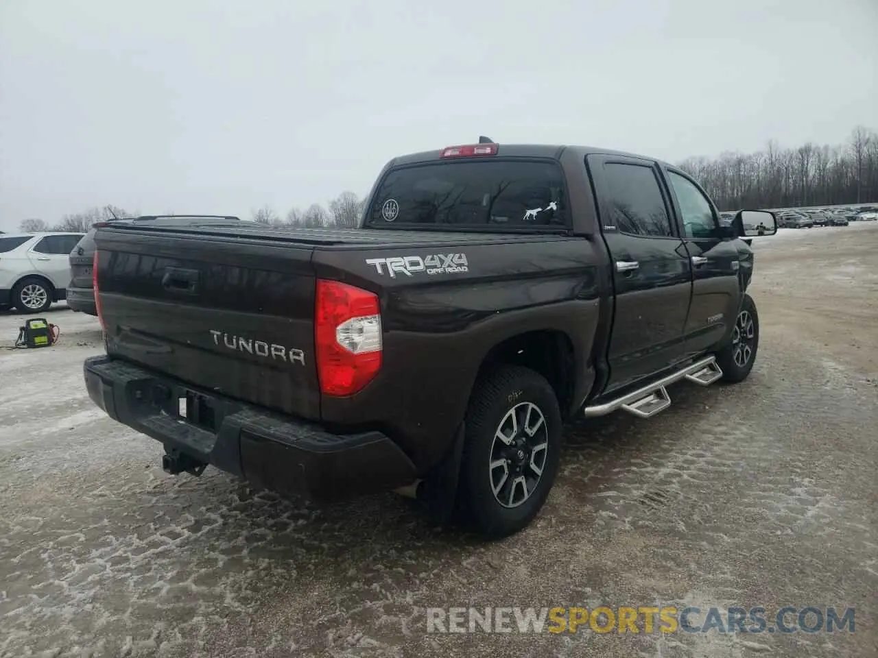 4 Photograph of a damaged car 5TFHY5F1XMX999667 TOYOTA TUNDRA 2021