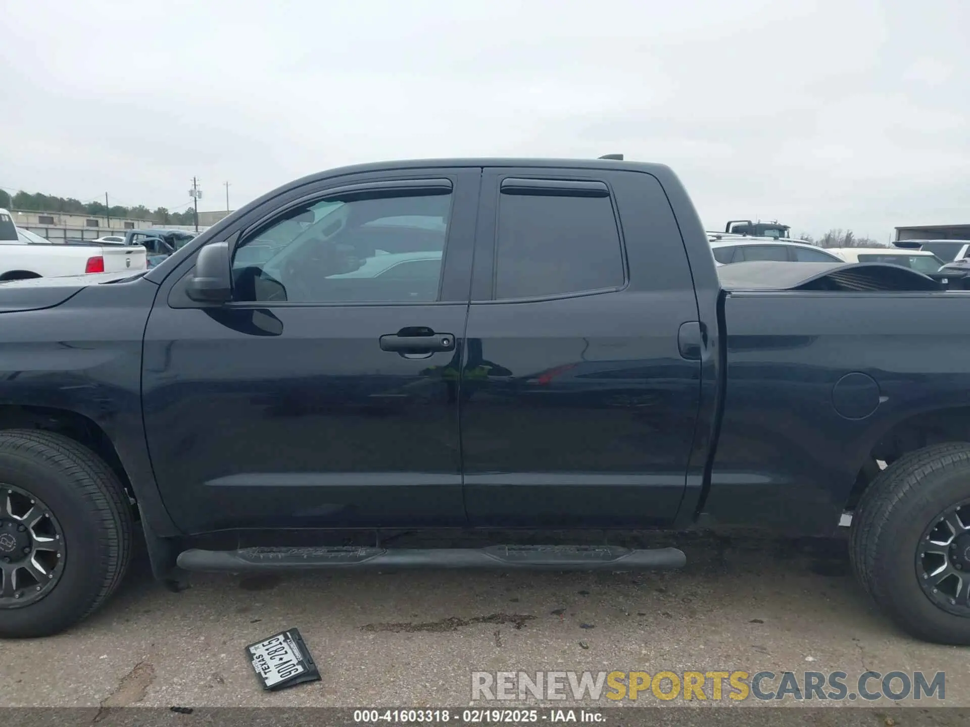 13 Photograph of a damaged car 5TFRY5F10MX278729 TOYOTA TUNDRA 2021