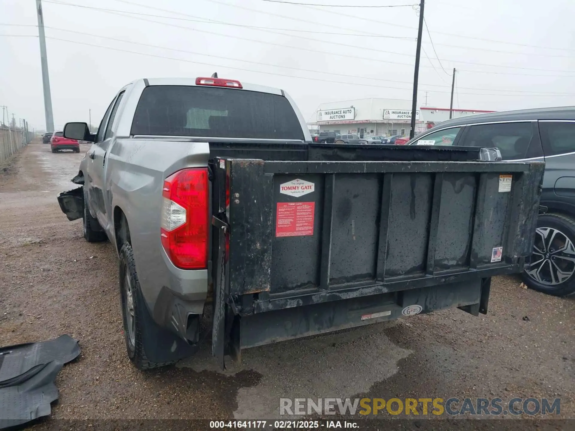 3 Photograph of a damaged car 5TFRY5F12MX281339 TOYOTA TUNDRA 2021