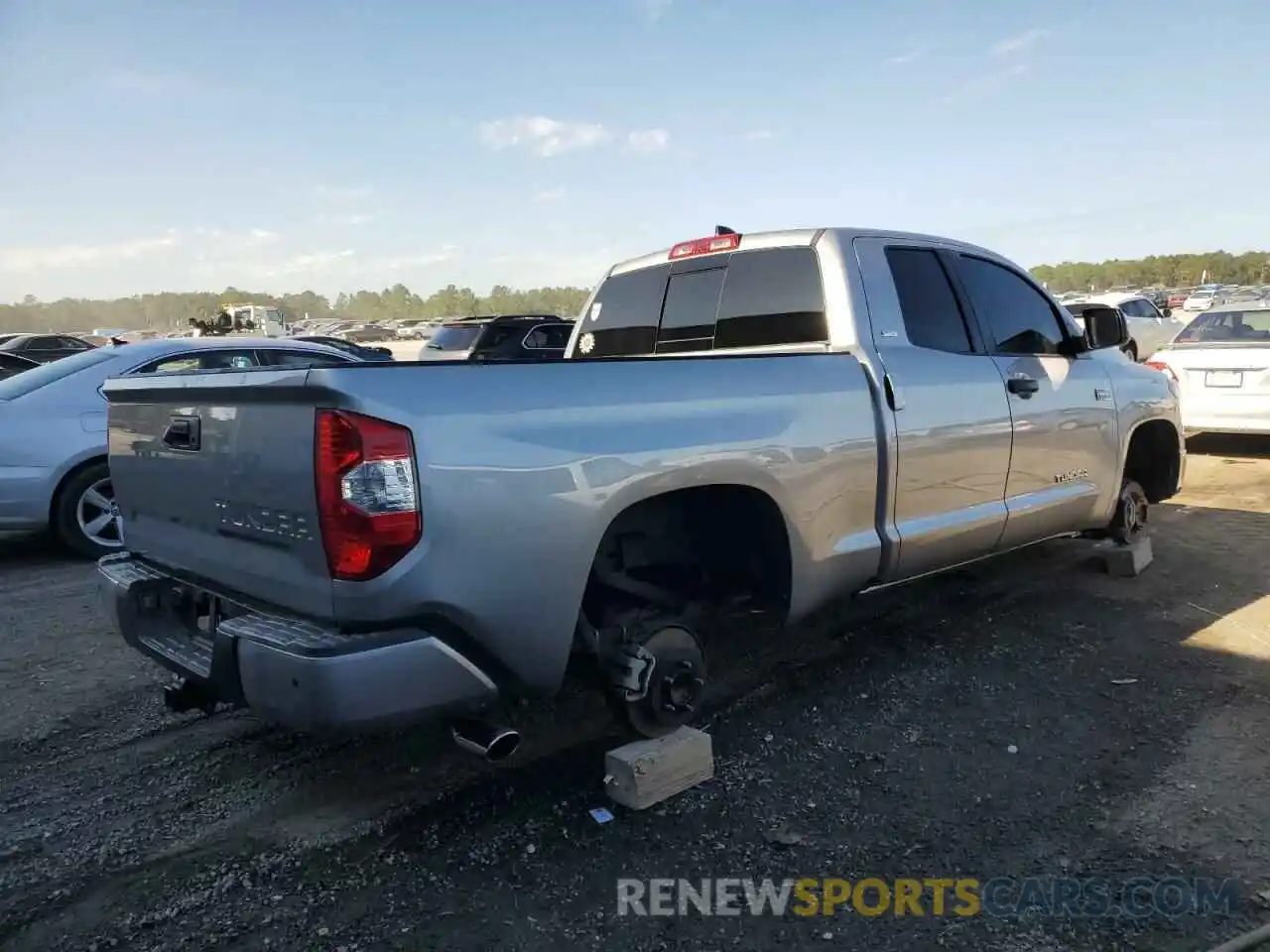 3 Photograph of a damaged car 5TFRY5F15MX280749 TOYOTA TUNDRA 2021