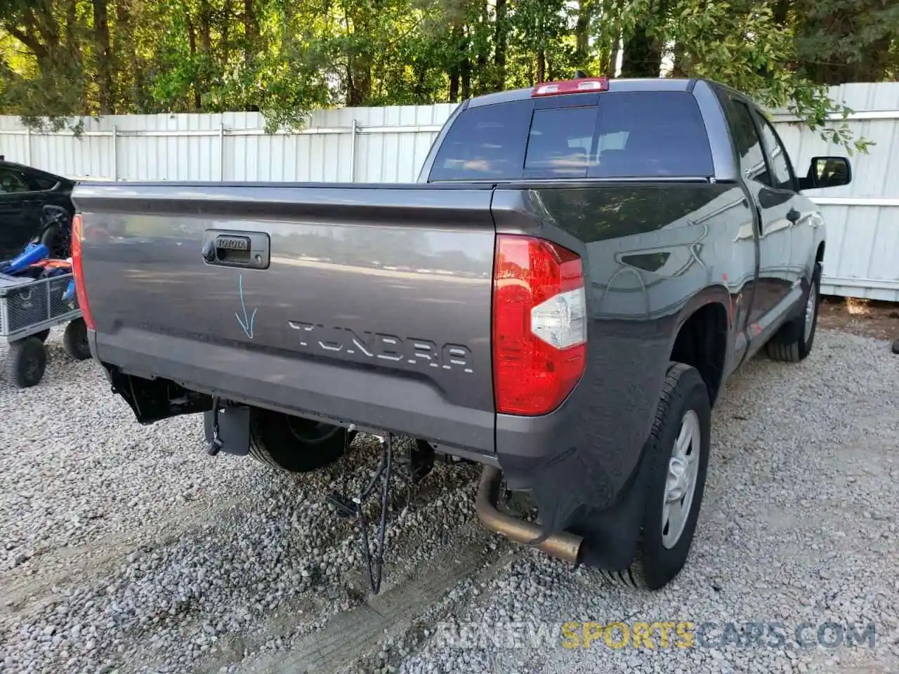 4 Photograph of a damaged car 5TFRY5F15MX291346 TOYOTA TUNDRA 2021