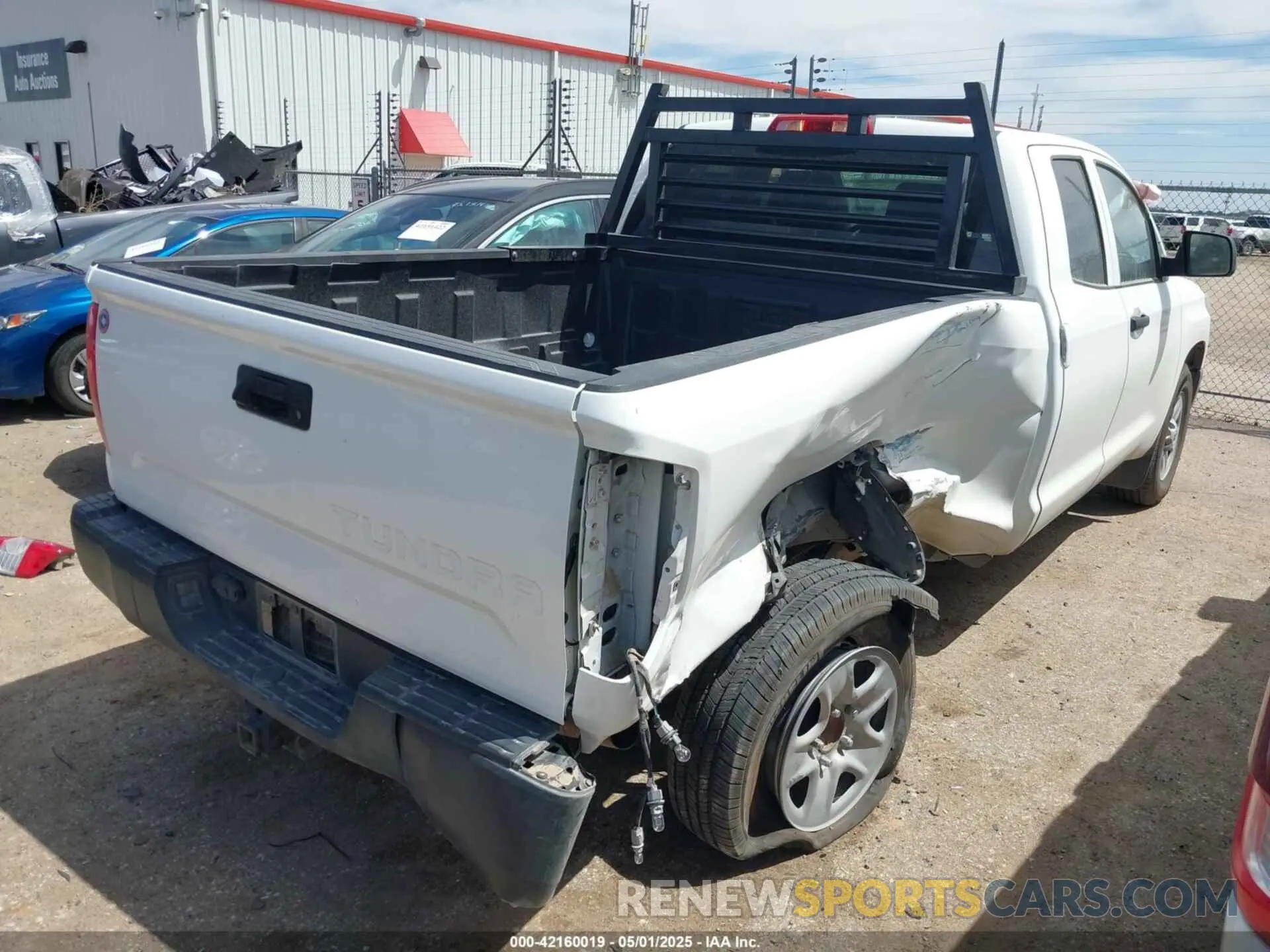 4 Photograph of a damaged car 5TFRY5F17MX282597 TOYOTA TUNDRA 2021