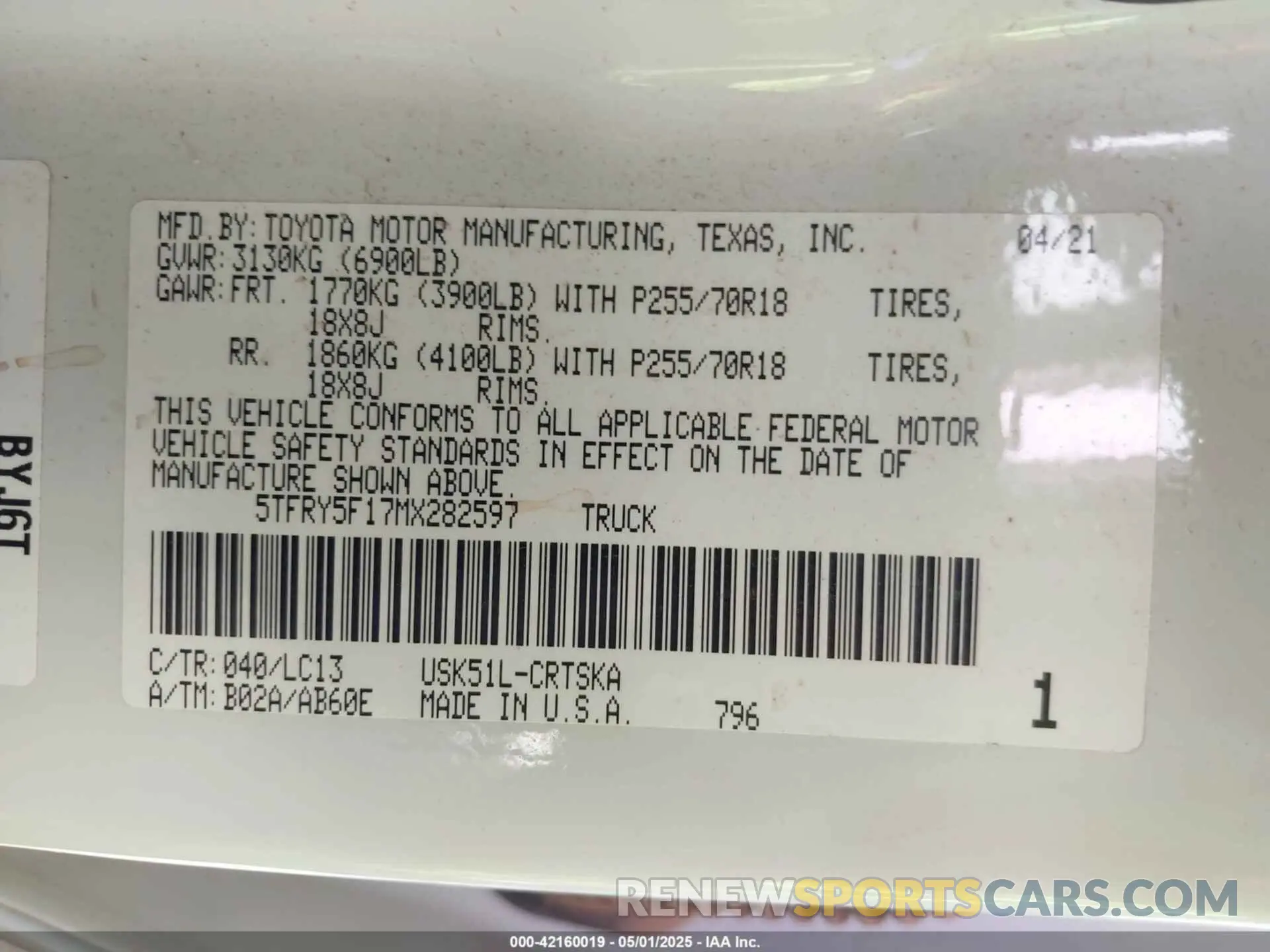 9 Photograph of a damaged car 5TFRY5F17MX282597 TOYOTA TUNDRA 2021